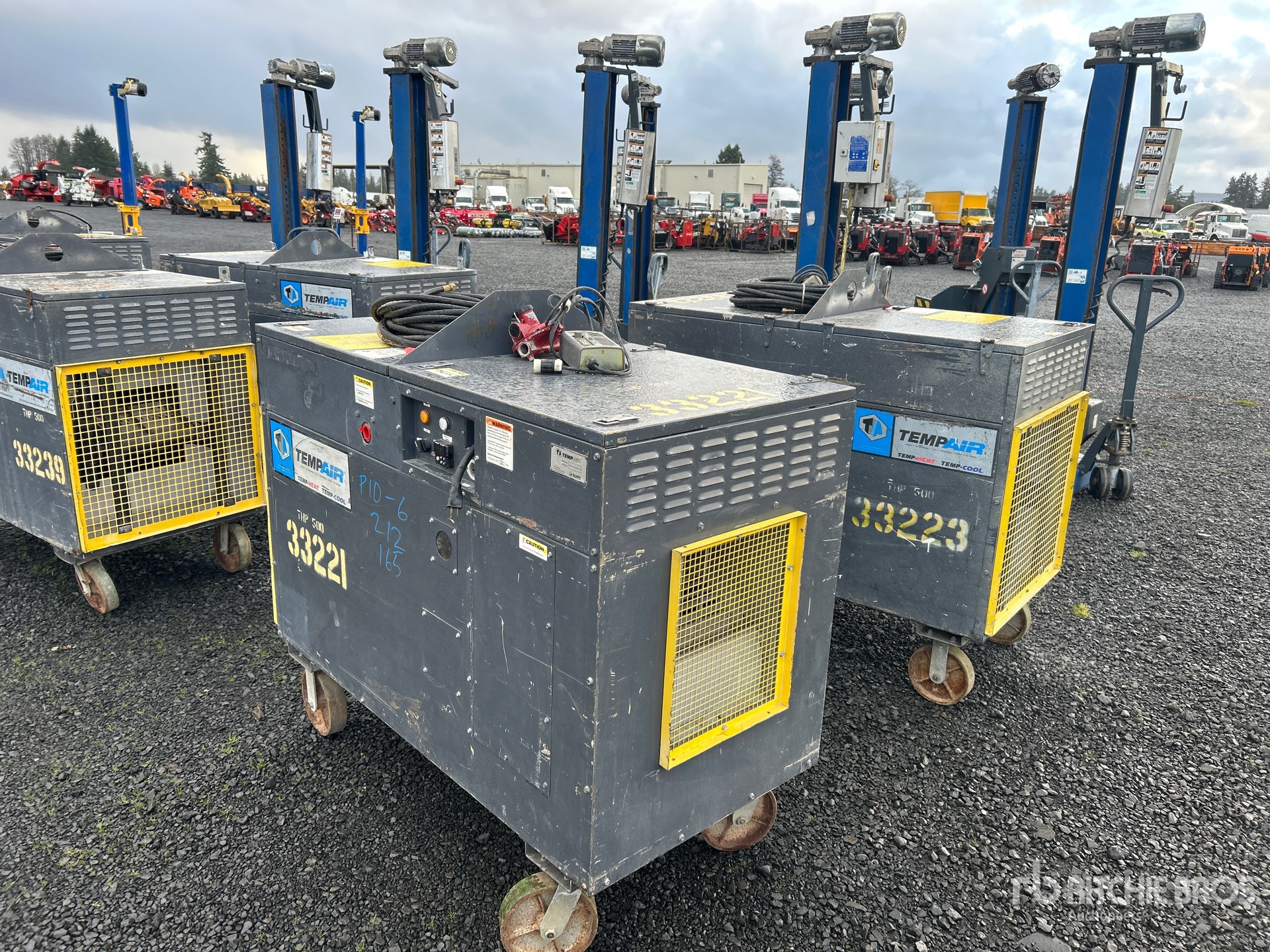 Aspect général with Image, coin avant droit