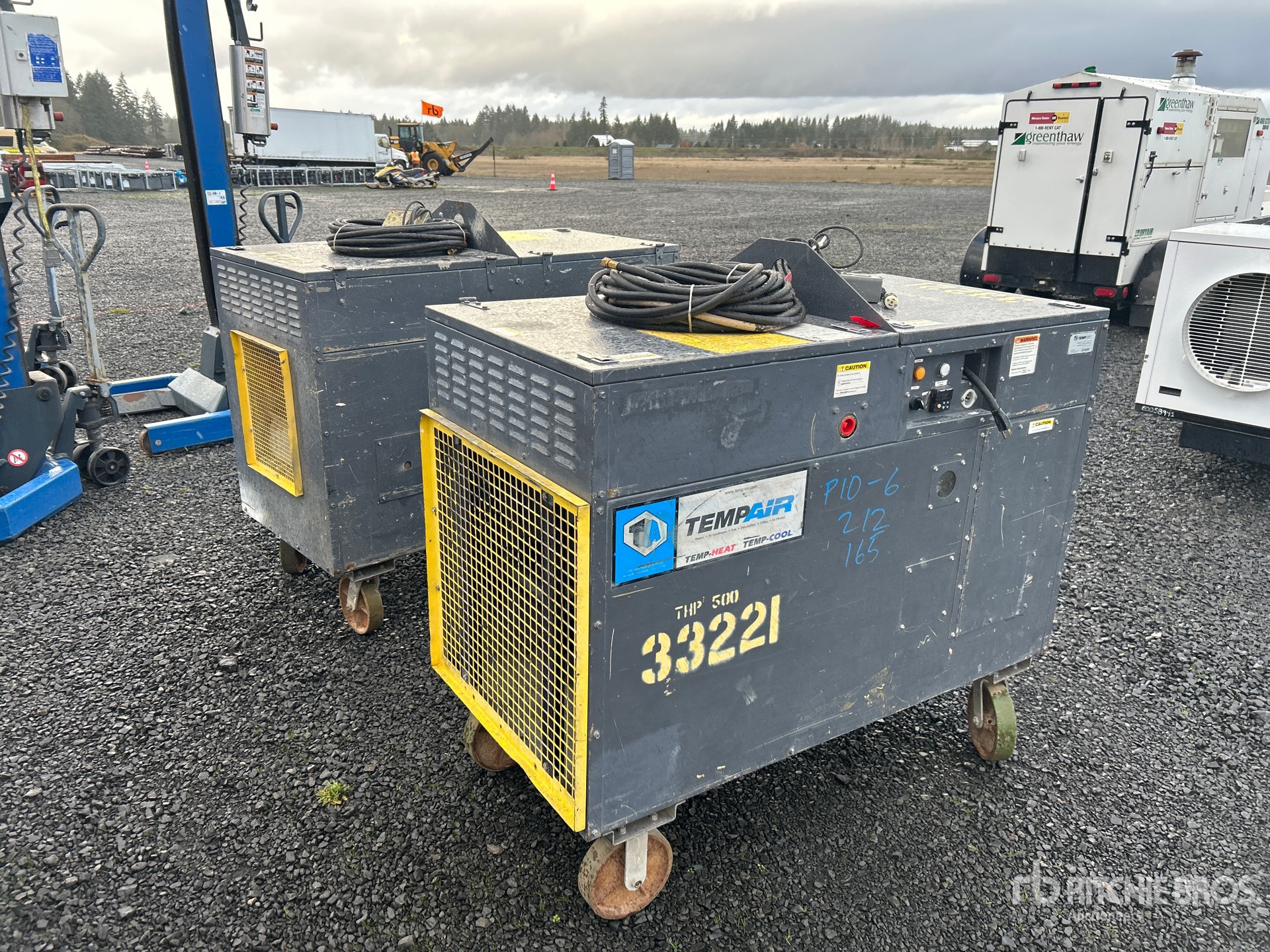 Aspect général with Image, coin arrière droit