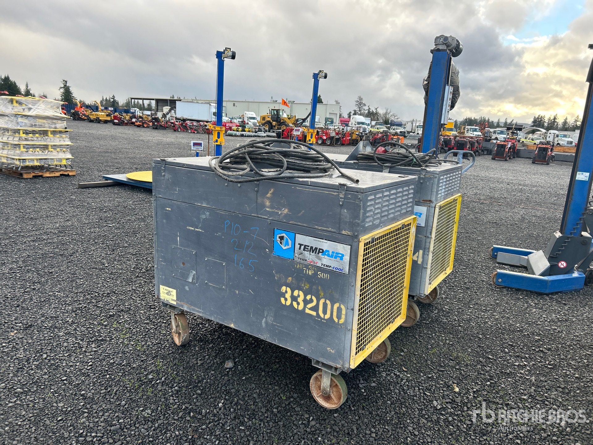 Aspect général with Image, coin arrière droit