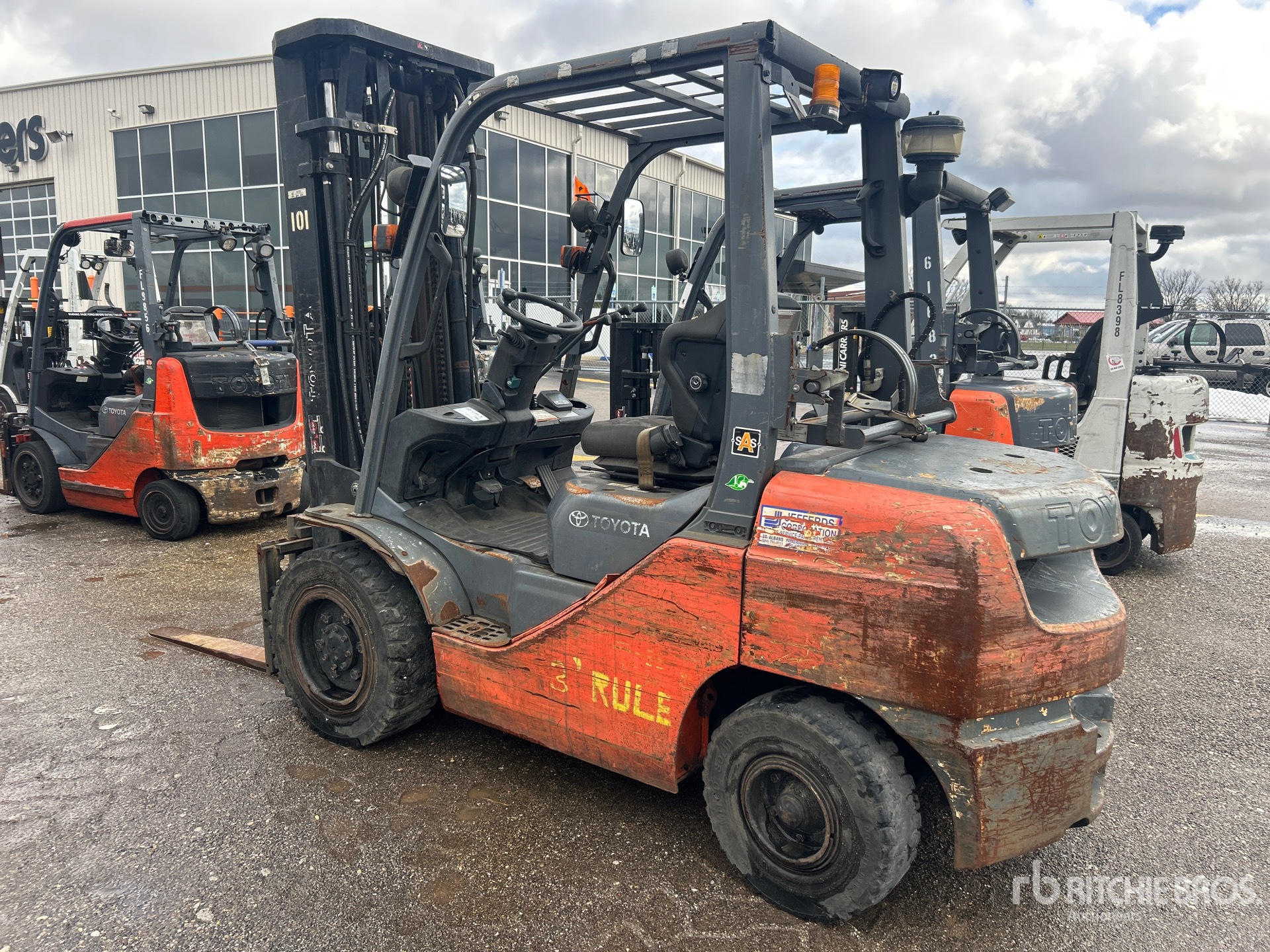 General Appearance with Picture, Left Rear Corner