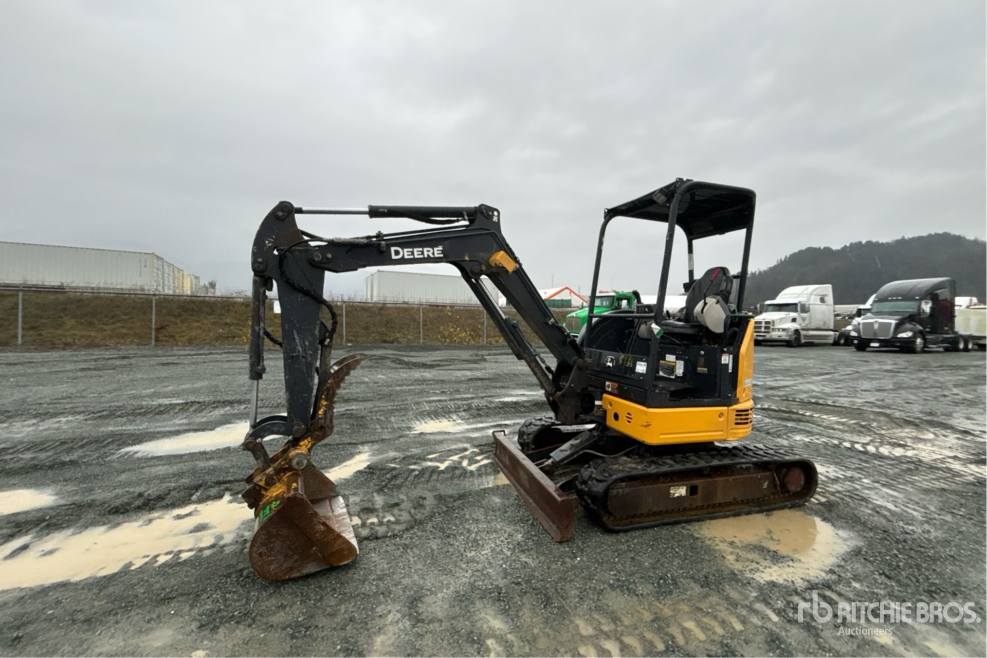 General Appearance with Image, coin avant gauche