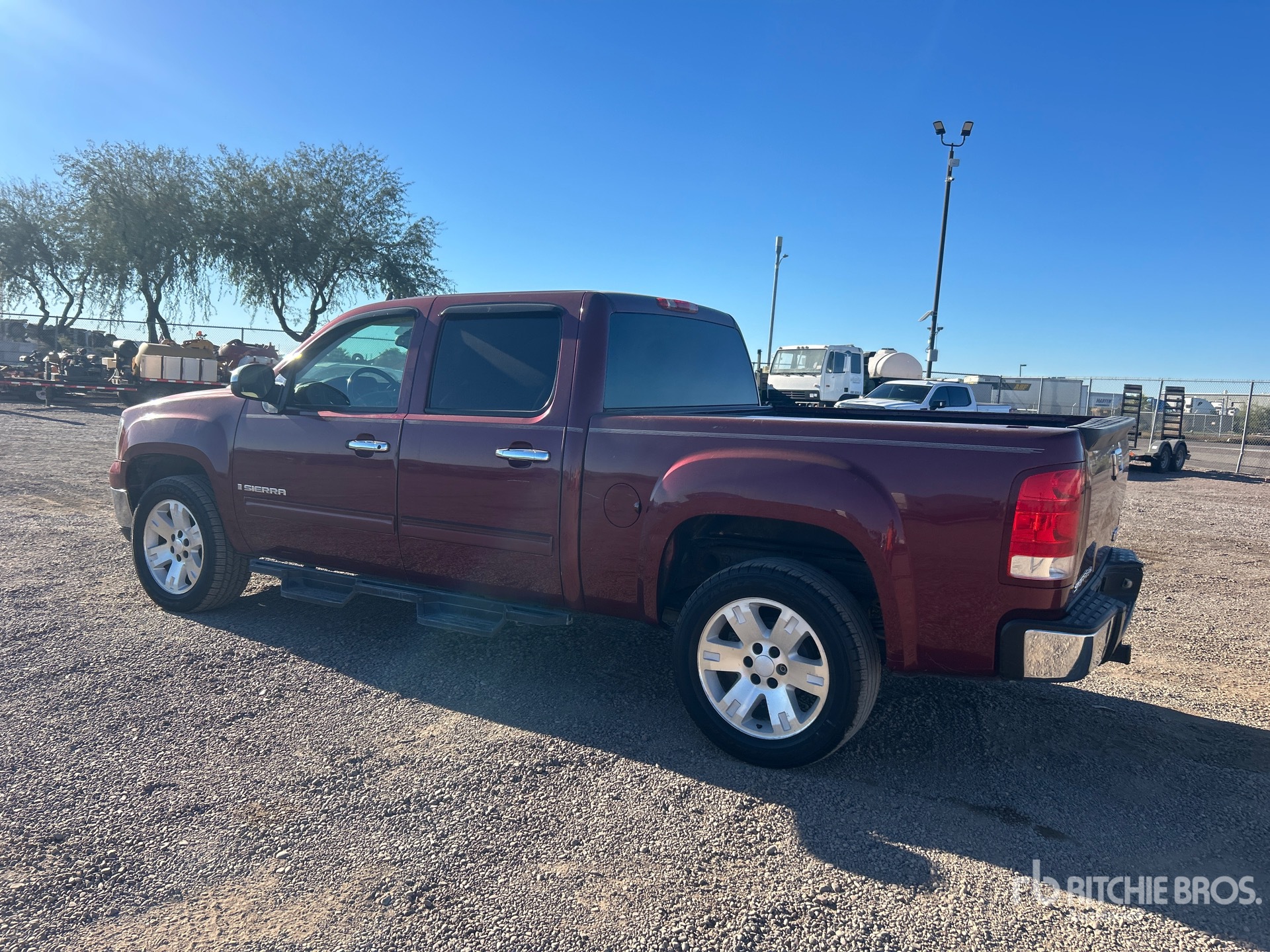 General Appearance with Picture, Left Rear Corner