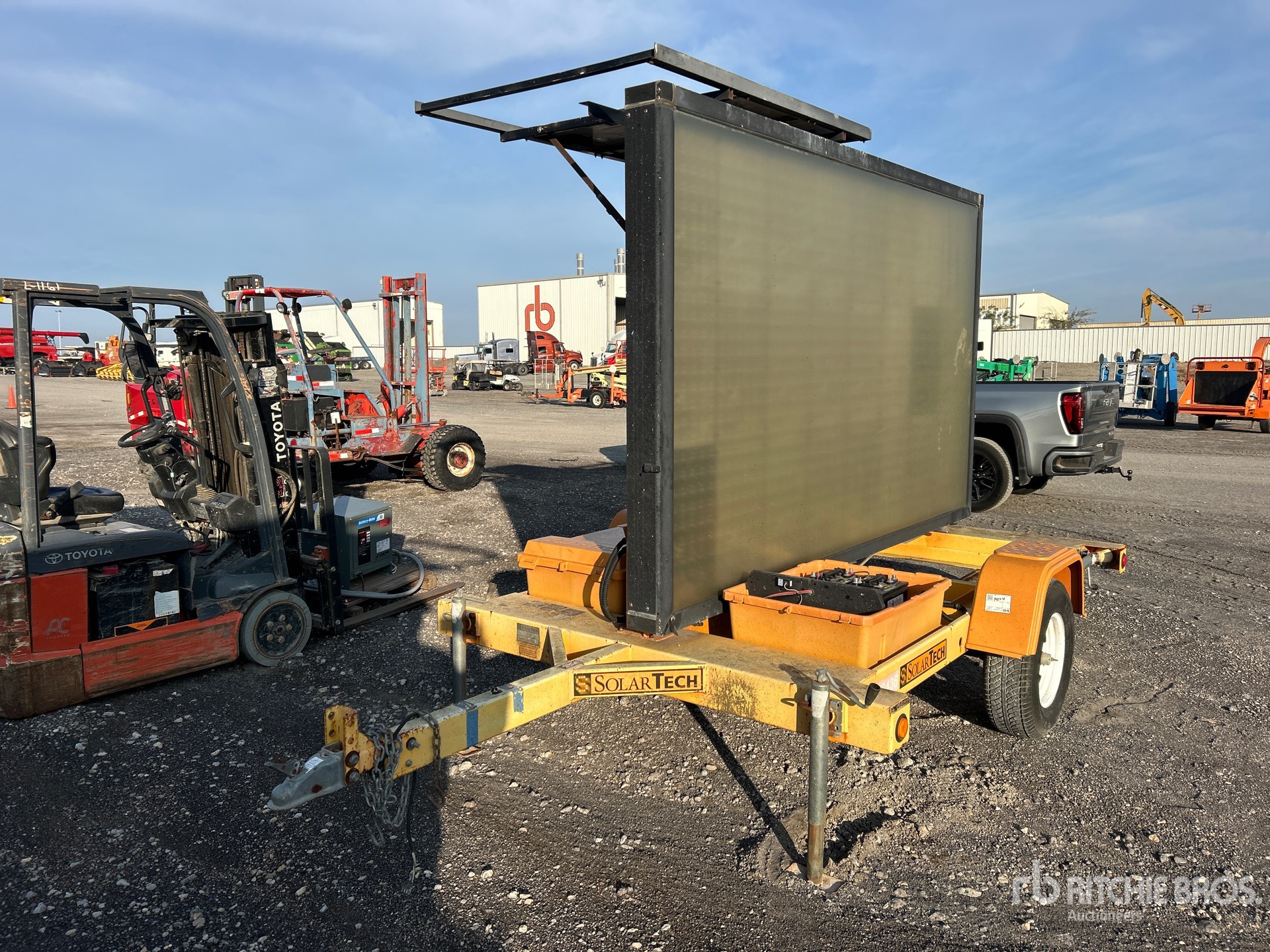 General Appearance with Picture, Left Front Corner