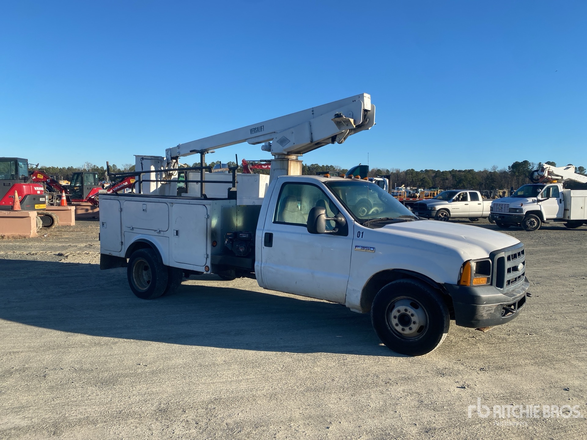 General Appearance with Picture, Right Front Corner