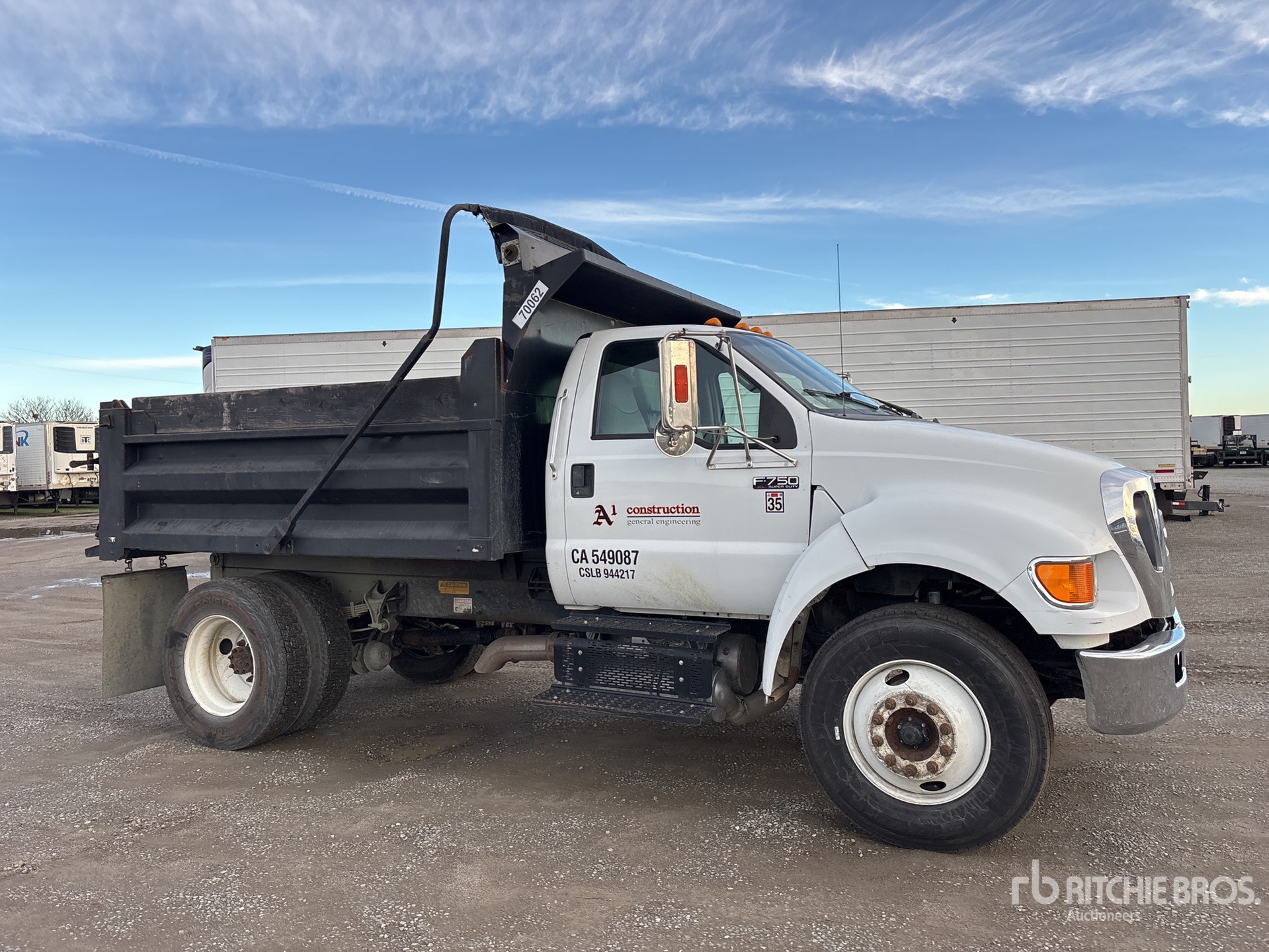 General Appearance with Image, coin avant droit