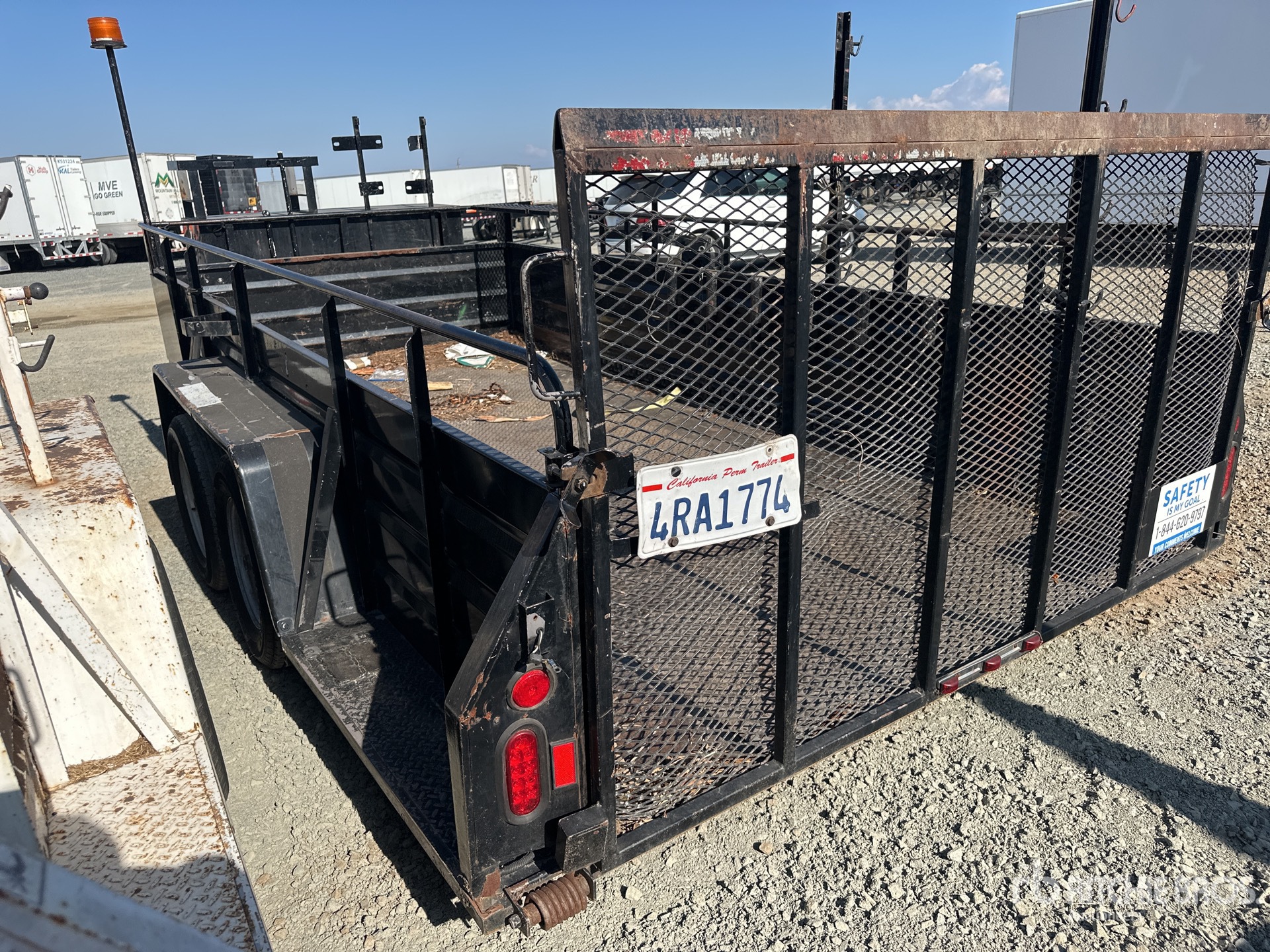 General Appearance with Zdjęcie, lewy dolny róg