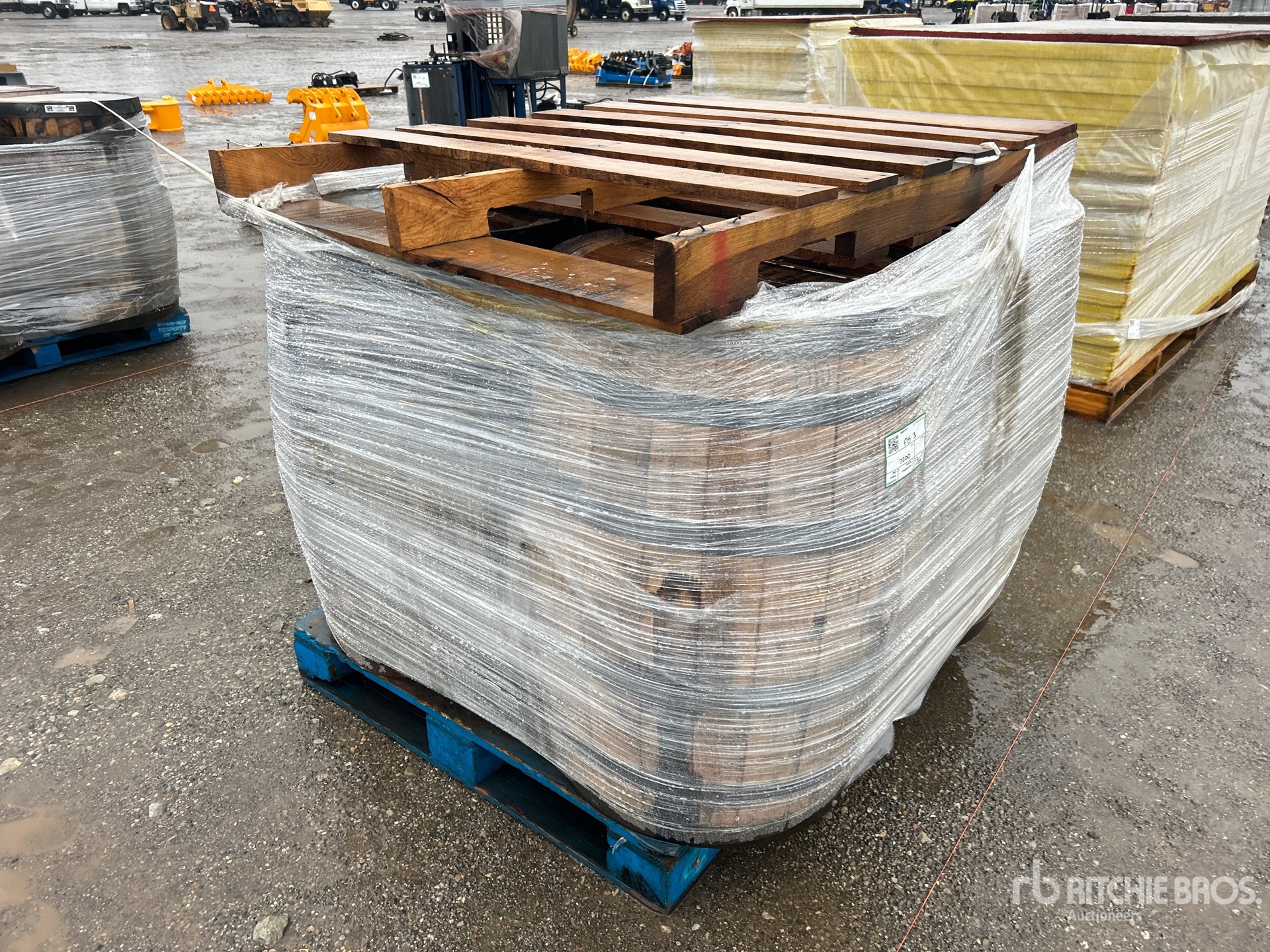 General Appearance with Bild, Ecke vorne rechts