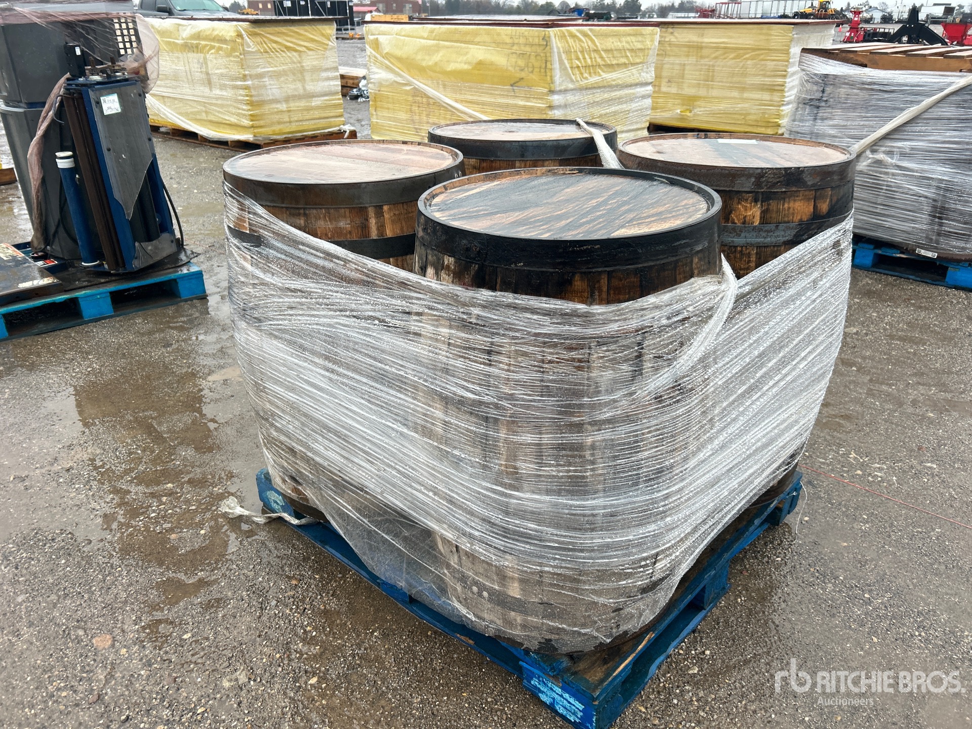 Aspect général with Image, coin arrière droit