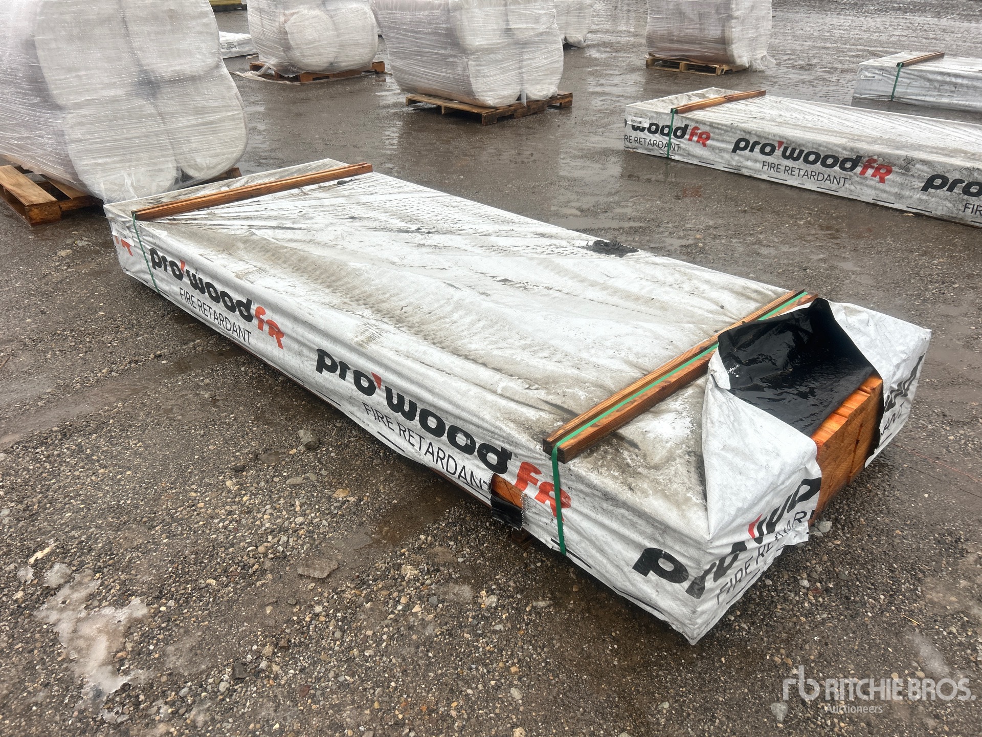 Aspect général with Image, coin arrière droit