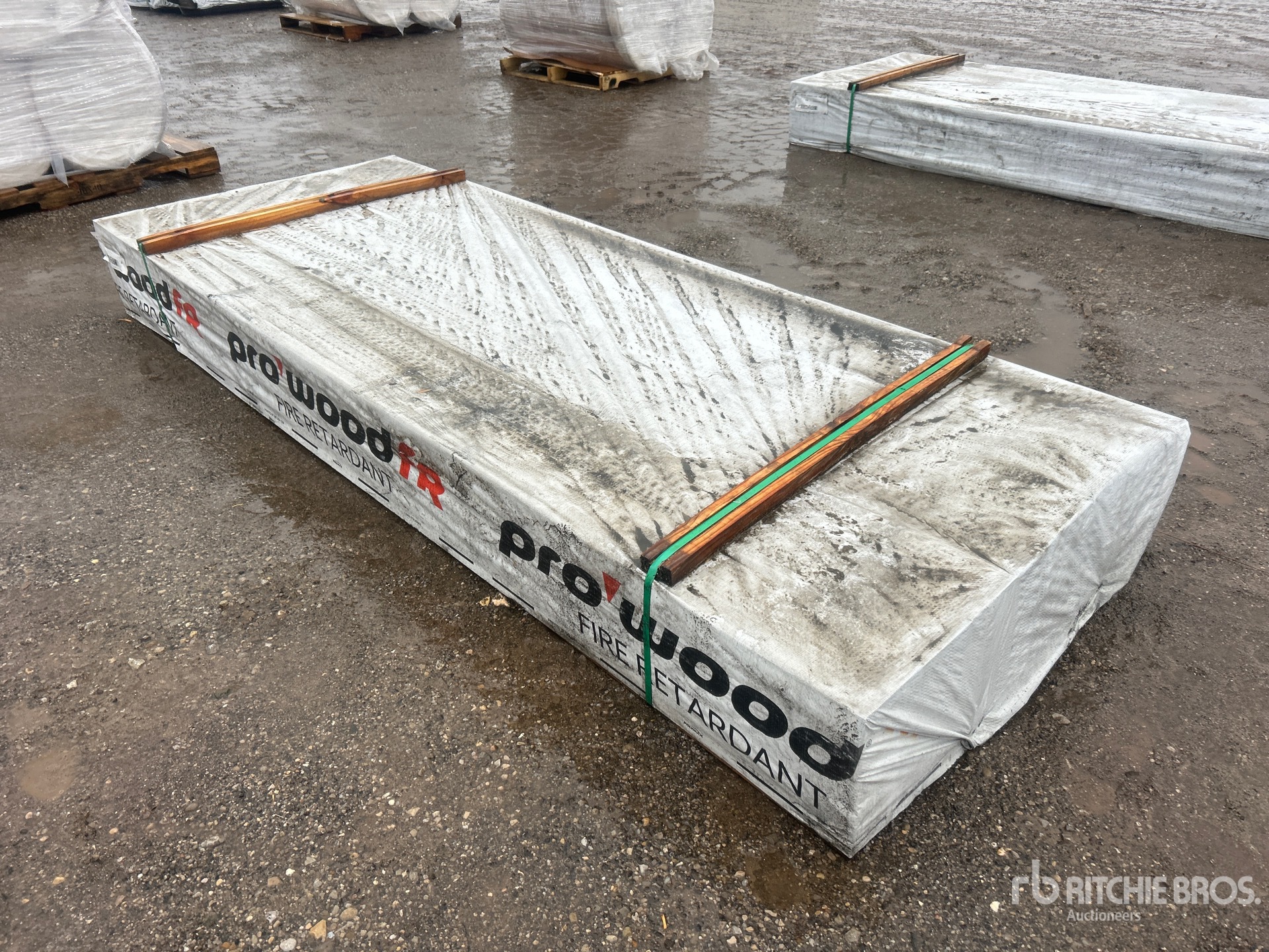 Aspect général with Image, coin arrière droit