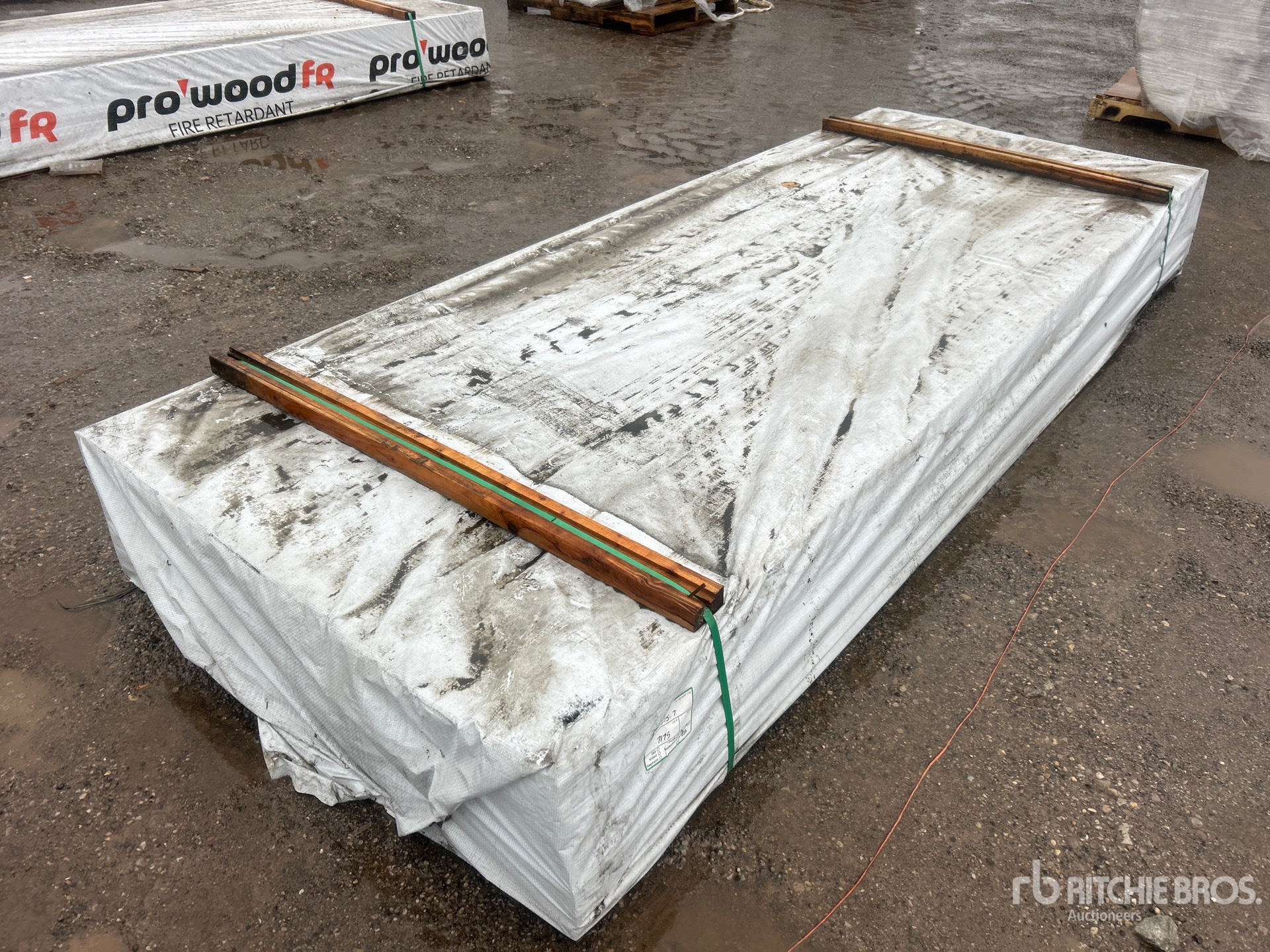 Aspect général with Image, coin avant droit