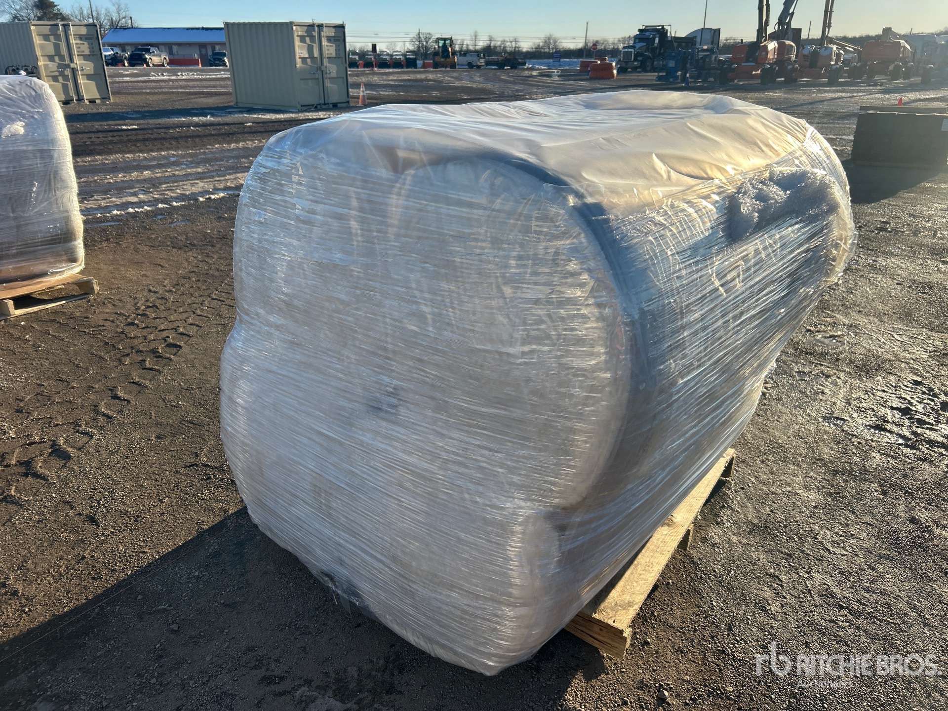 Aspect général with Image, coin arrière gauche