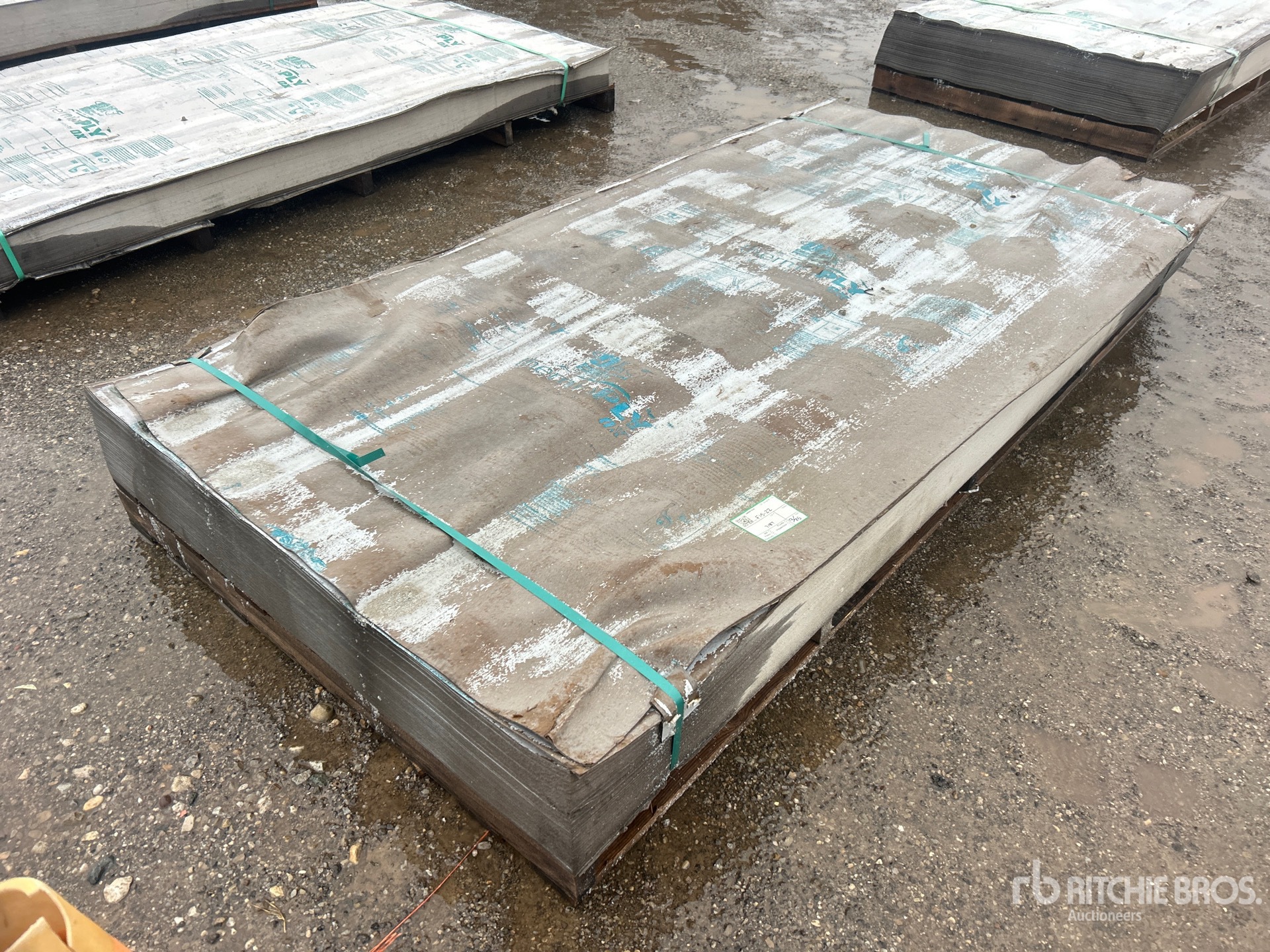 Aspect général with Image, coin avant droit