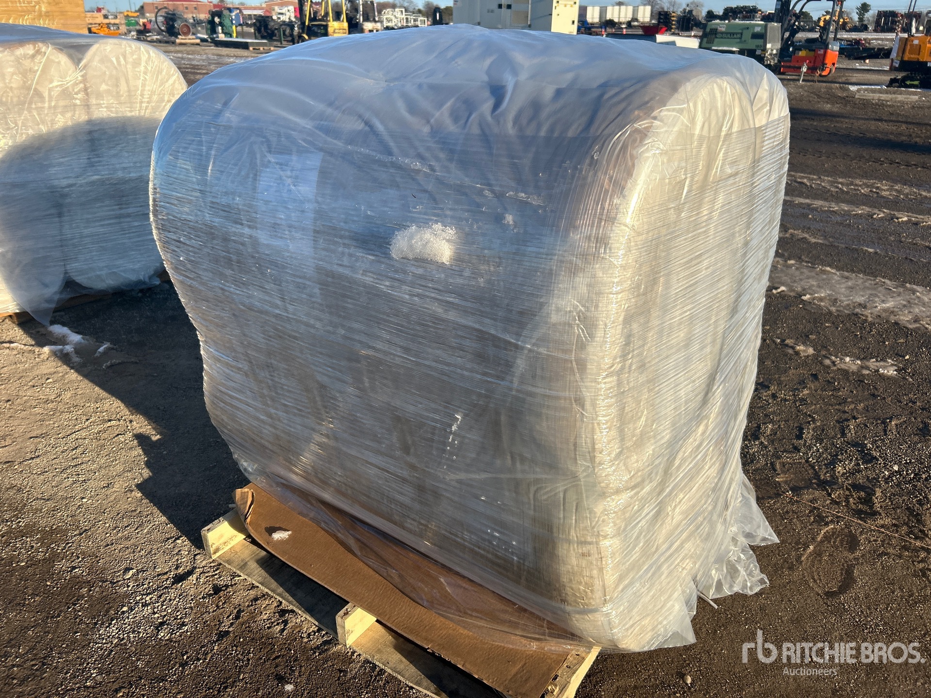 Aspect général with Image, coin arrière droit