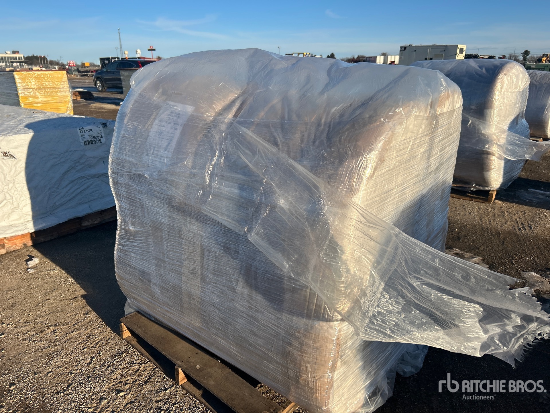 Aspect général with Image, coin arrière droit