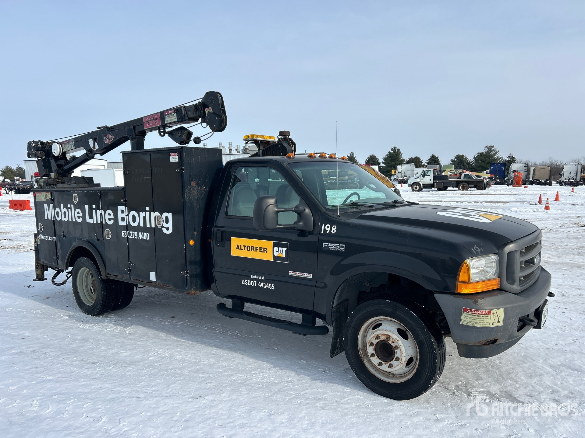 General Appearance with Bild, Ecke vorne rechts