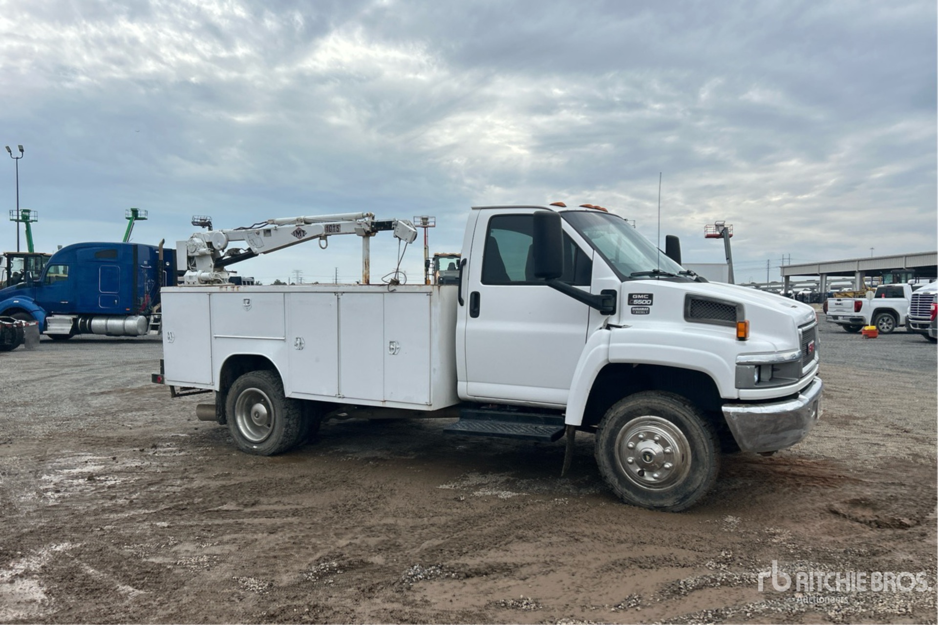 General Appearance with Picture, Right Front Corner