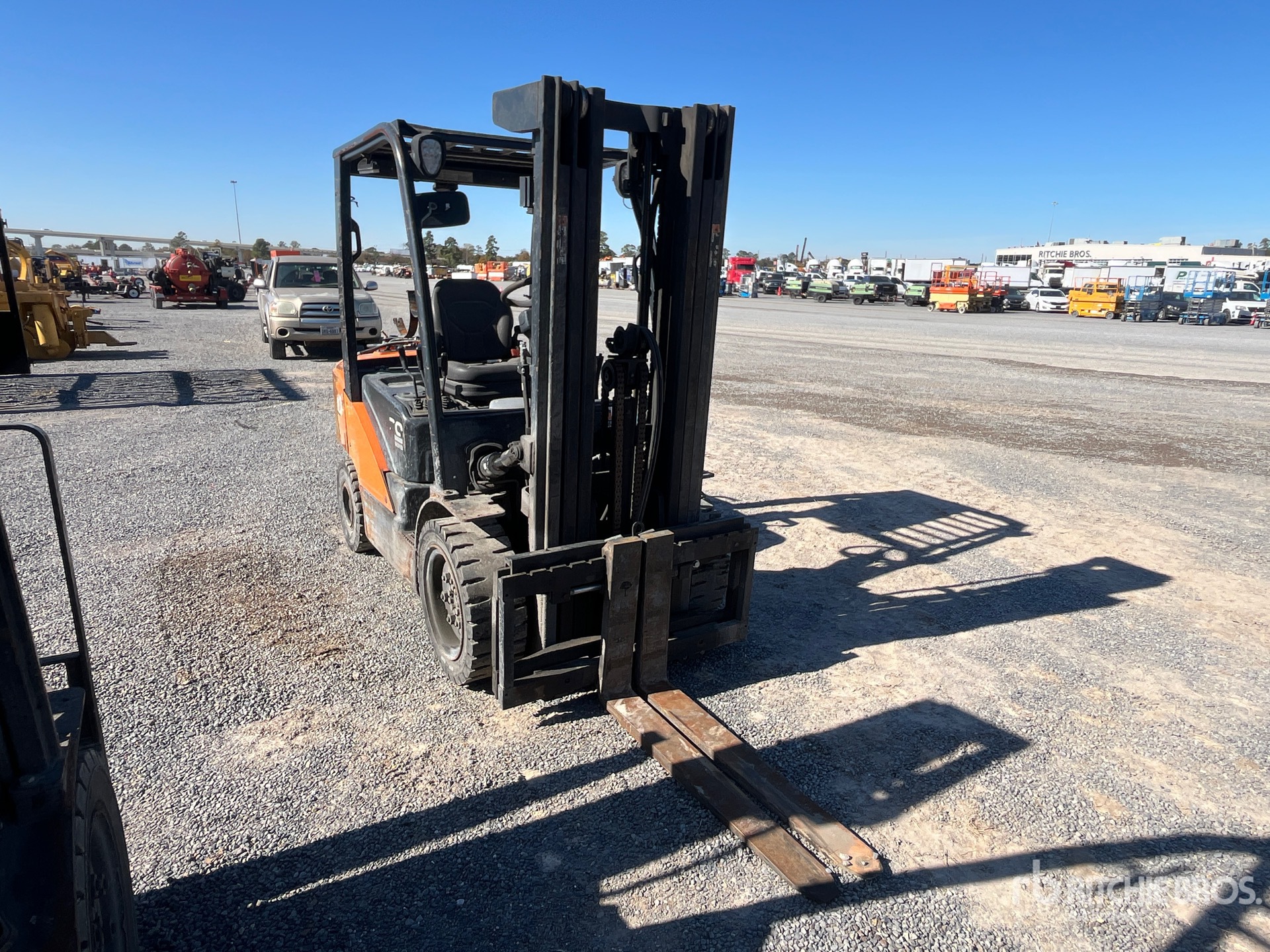 Aspect général with Image, coin avant droit