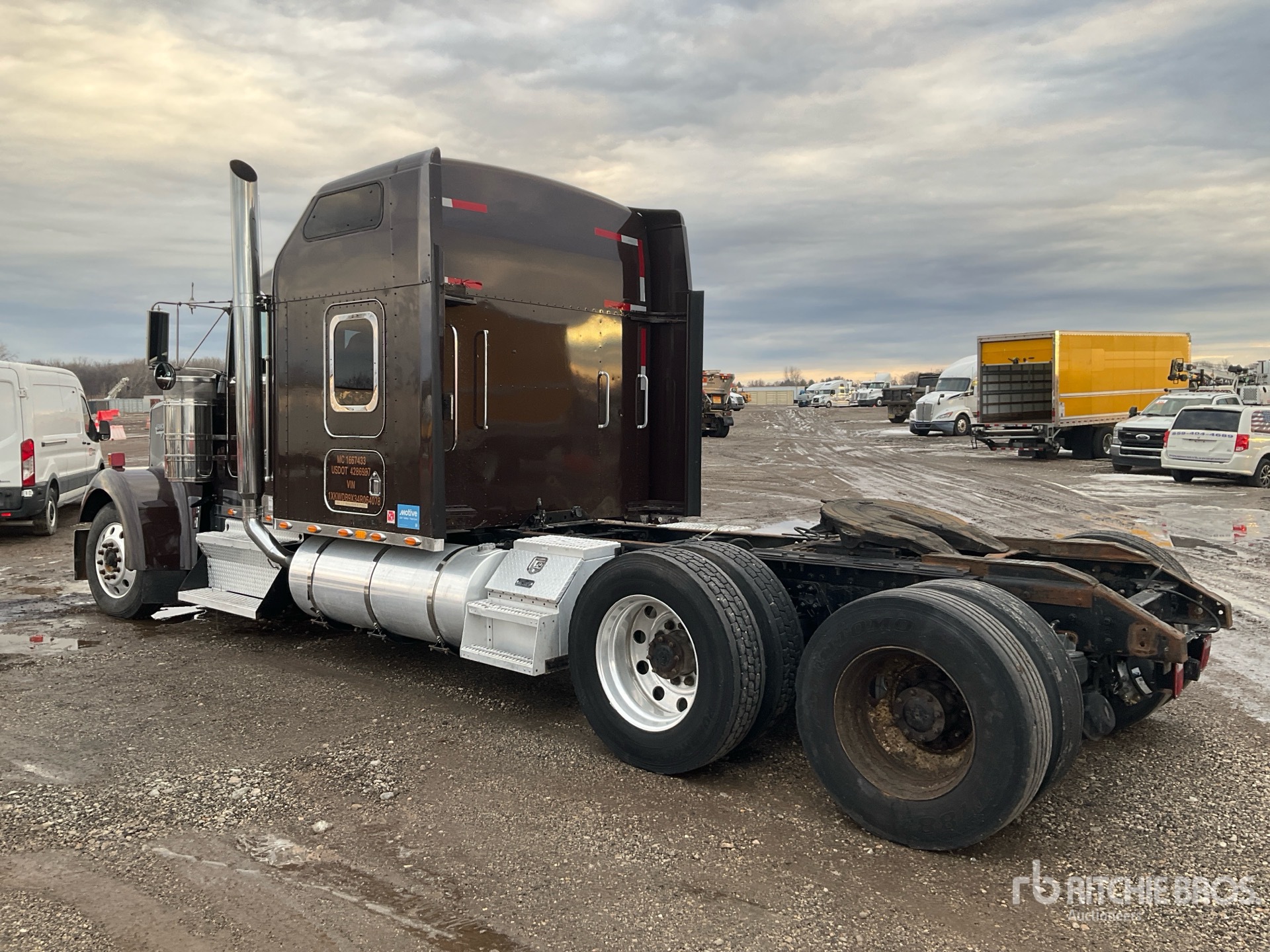 General Appearance with Picture, Left Rear Corner