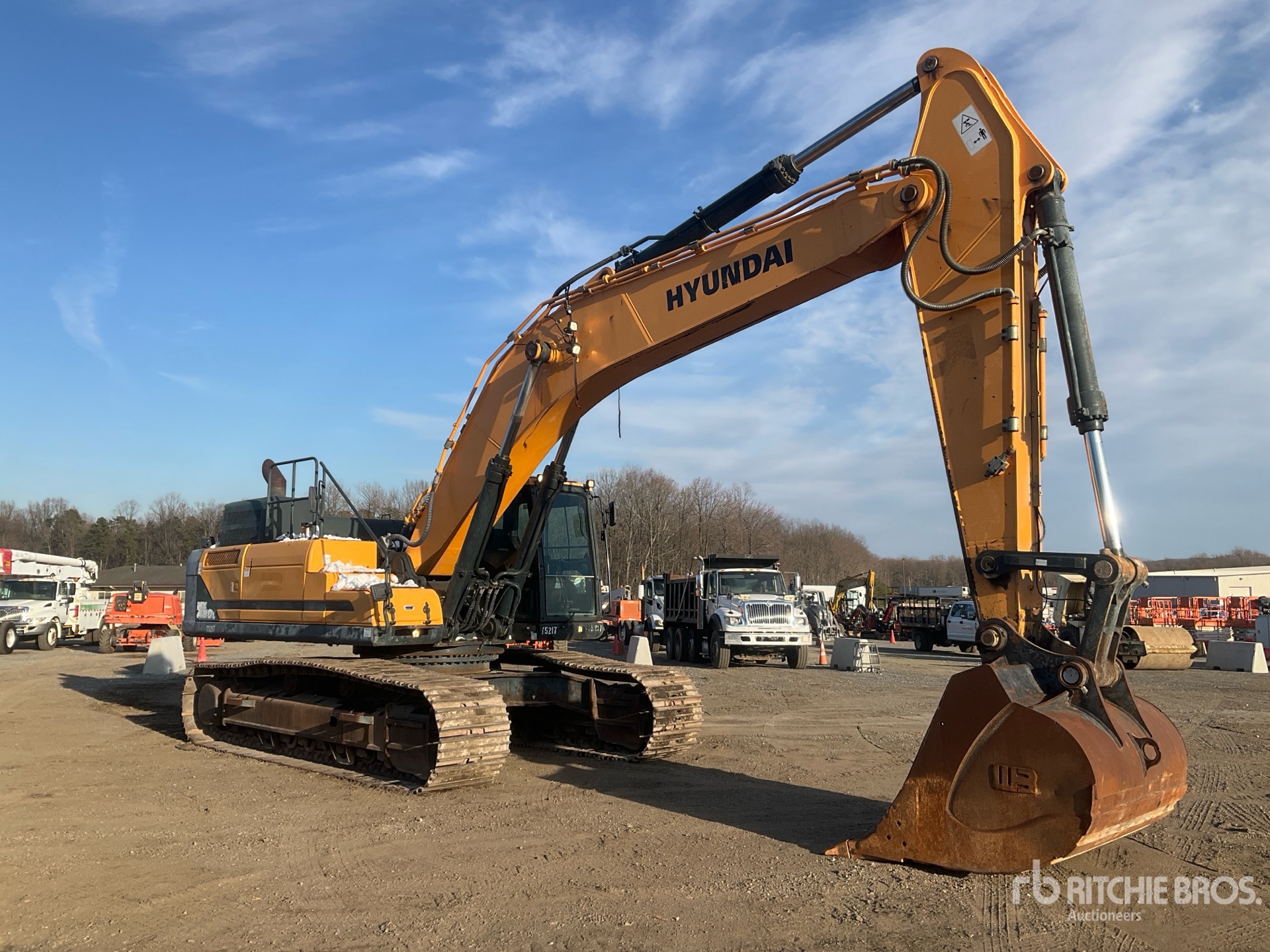 General Appearance with Foto, angolo anteriore destro