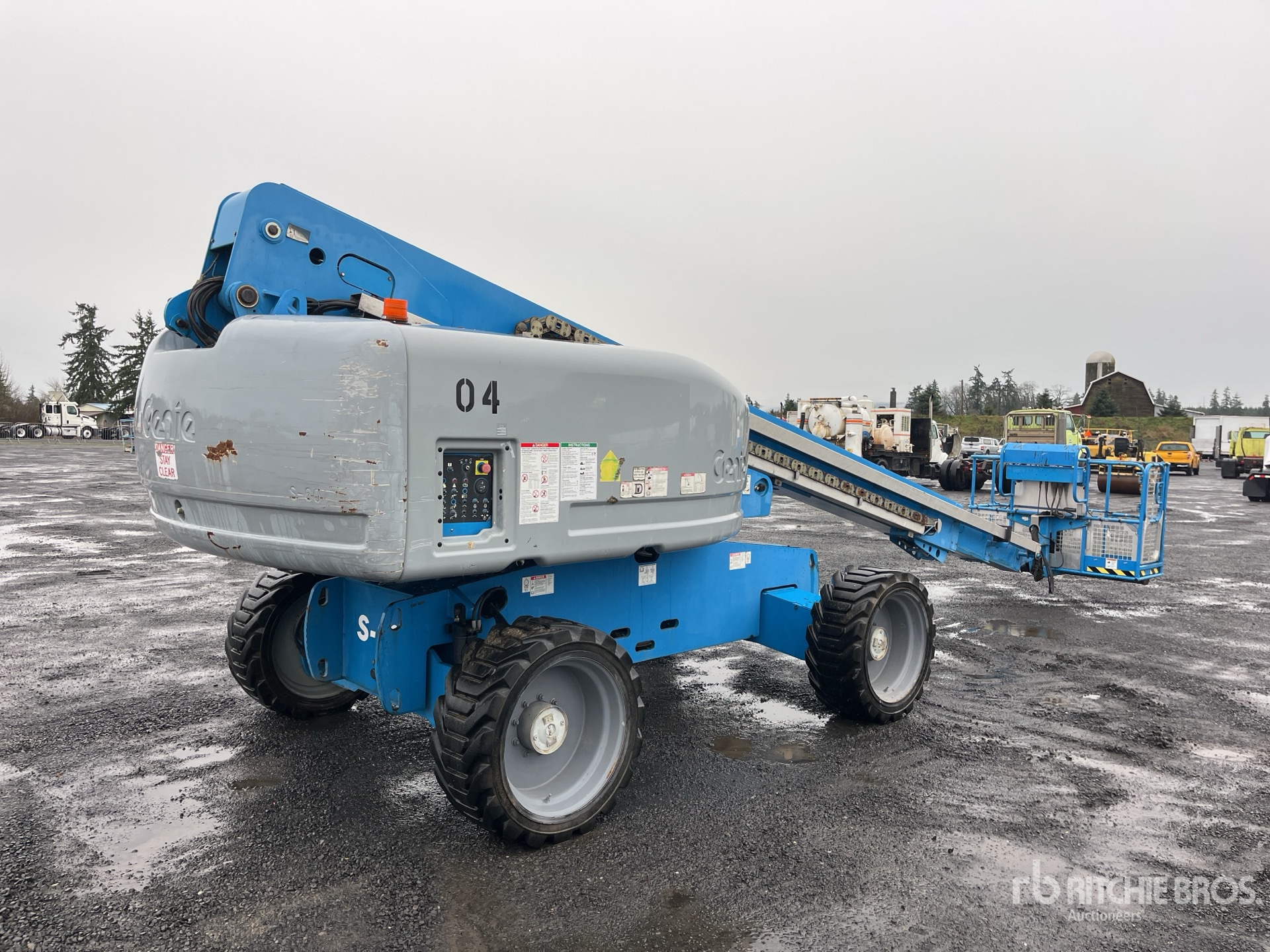 General Appearance with Picture, Right Rear Corner