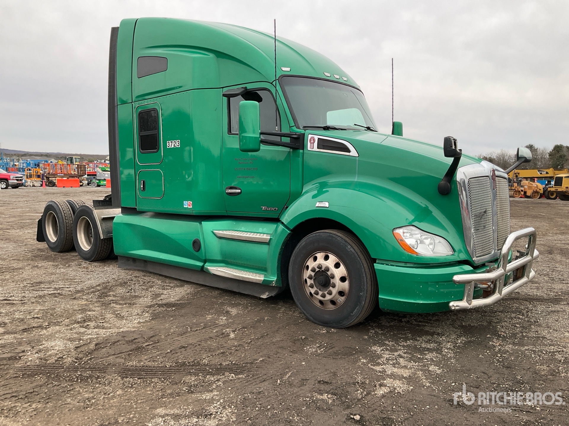 General Appearance with Picture, Right Front Corner