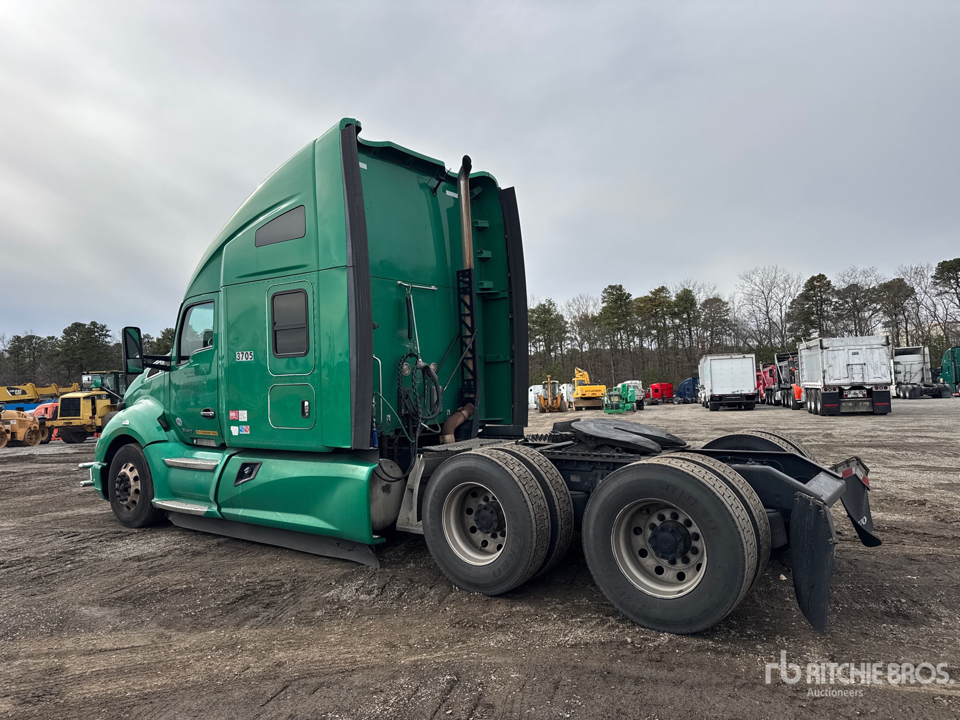 General Appearance with Picture, Left Rear Corner