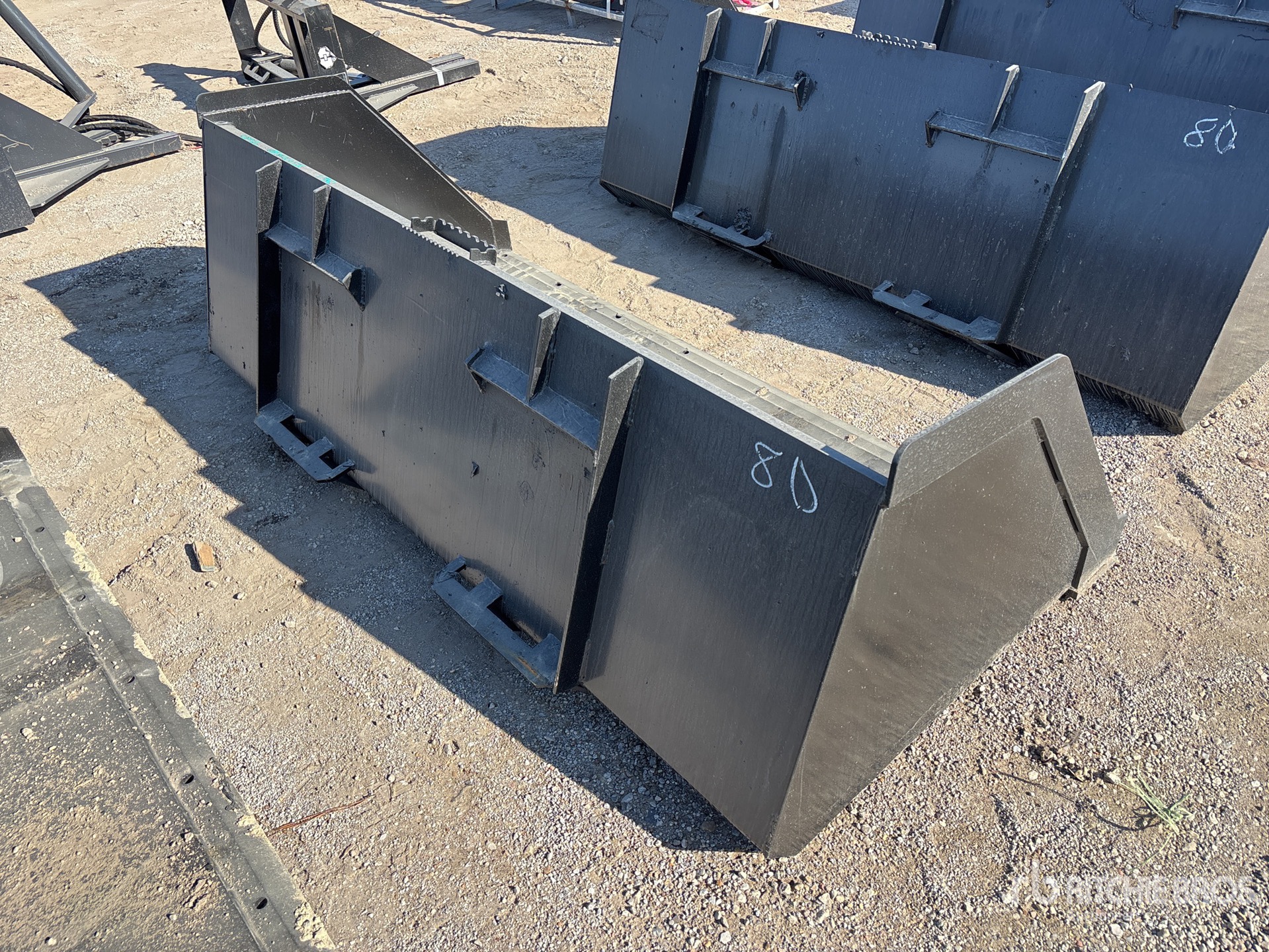 General Appearance with Bild, Ecke hinten rechts