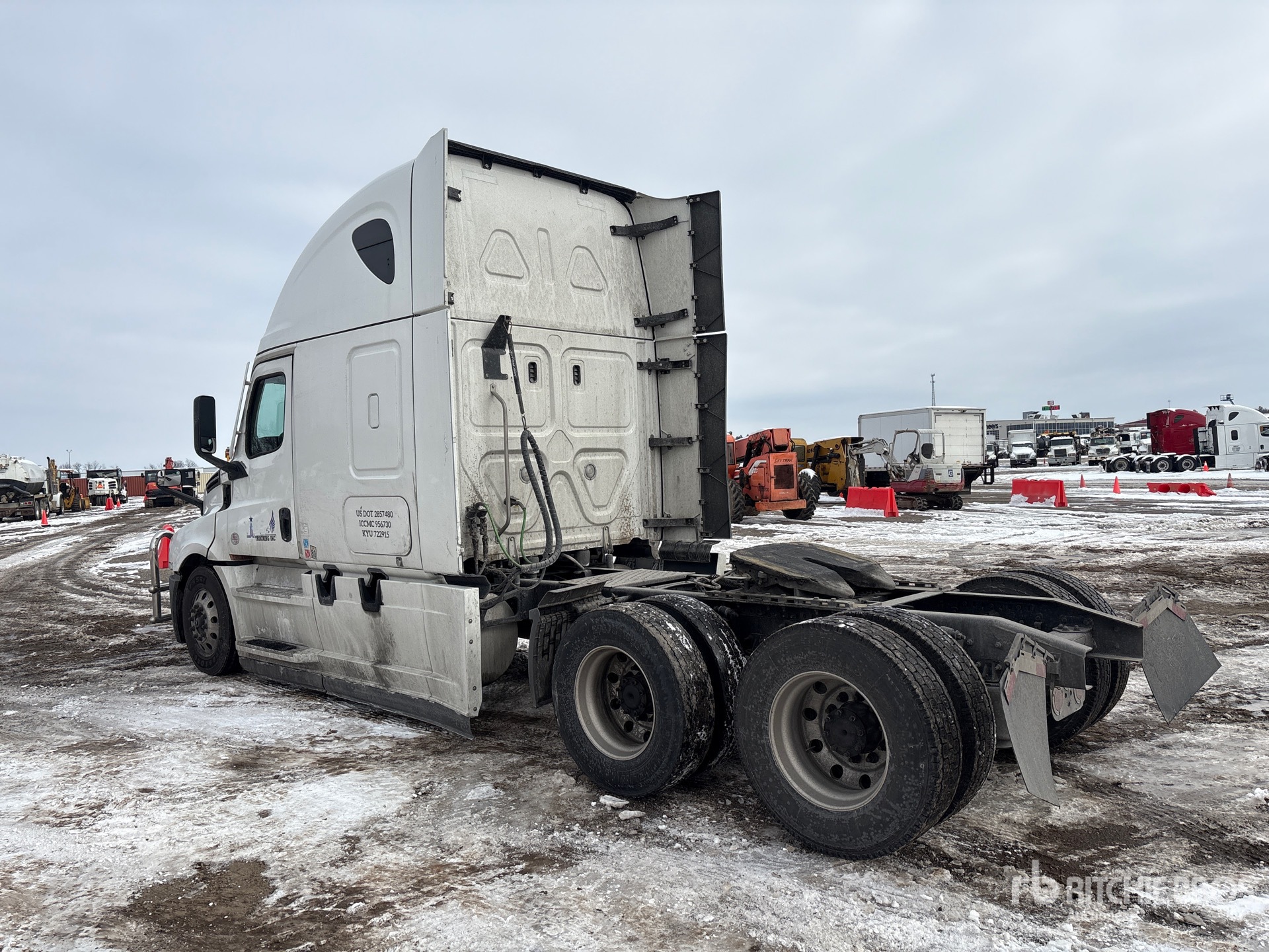 General Appearance with Imagen: esquina trasera izquierda