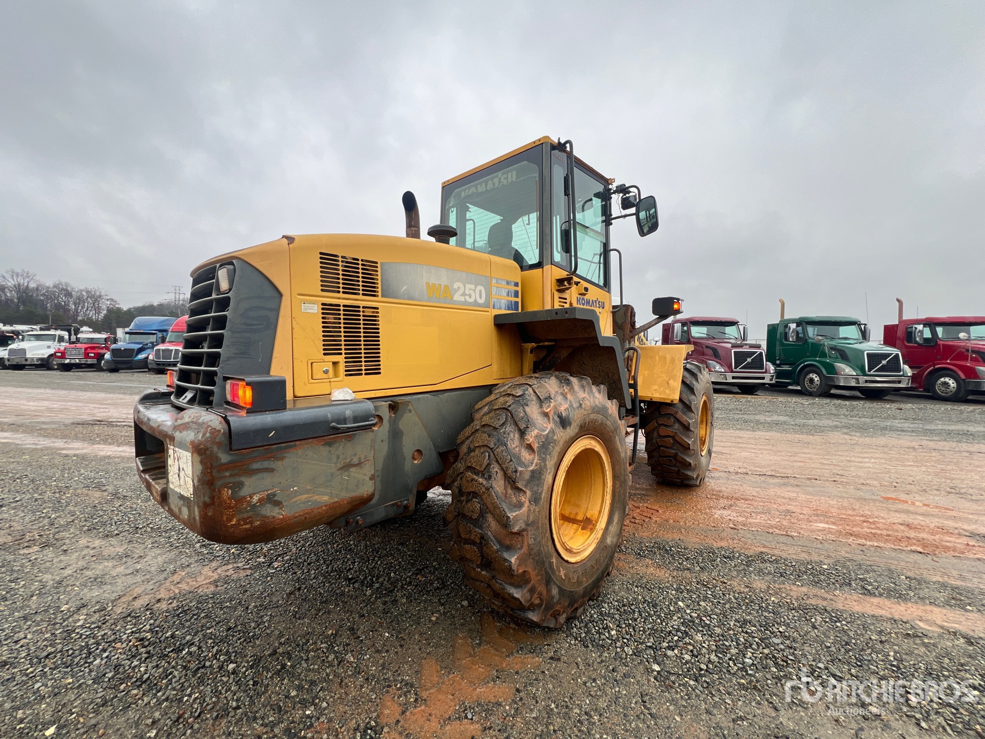 General Appearance with Imagen: esquina trasera derecha