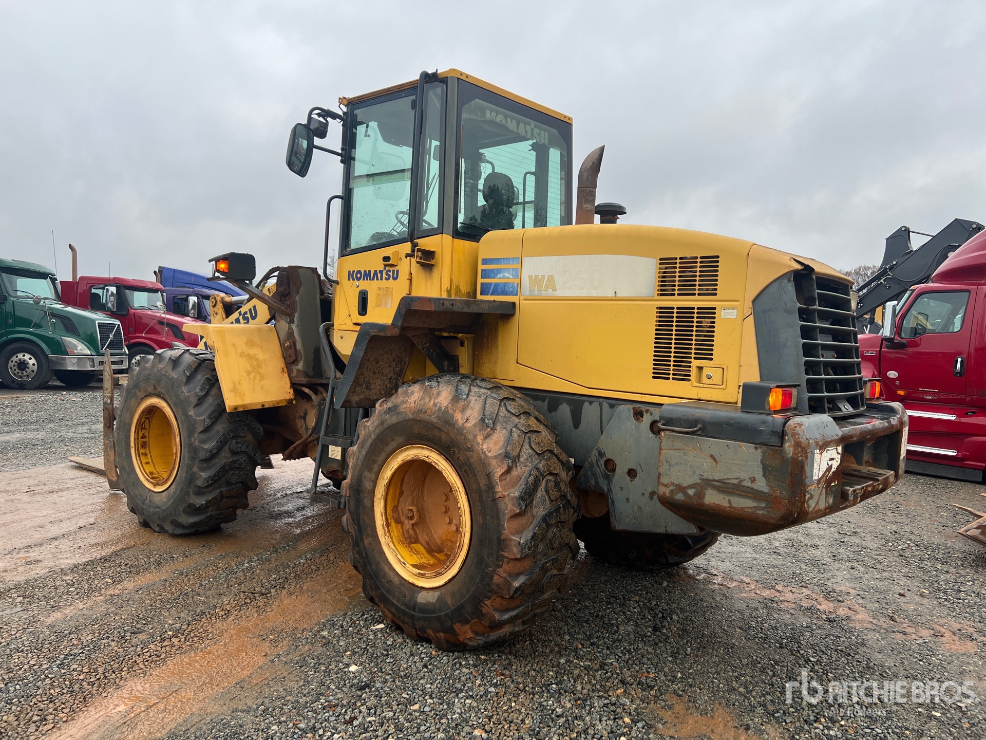 General Appearance with Imagen: esquina trasera izquierda