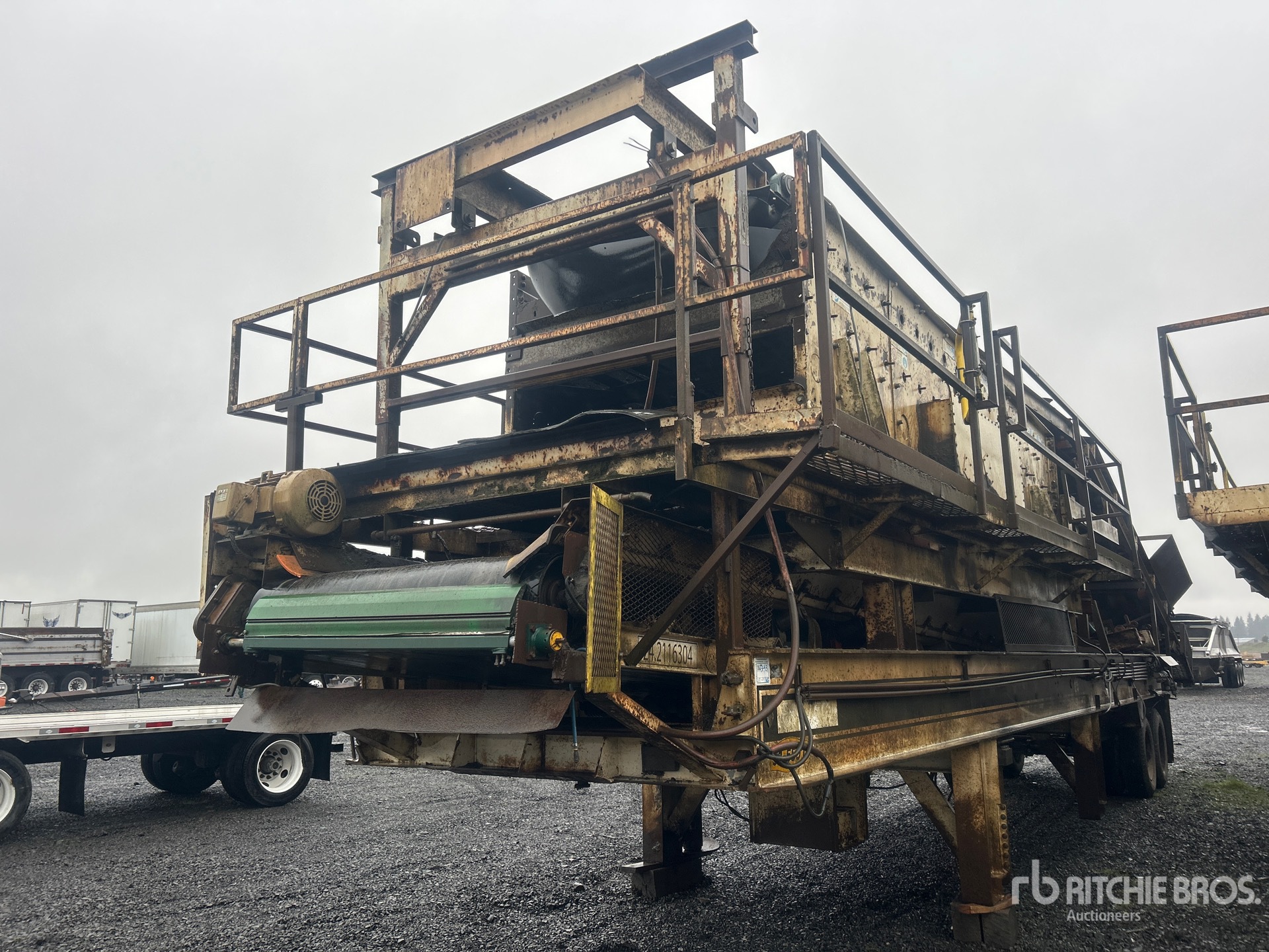 General Appearance with Bild, Ecke vorne links