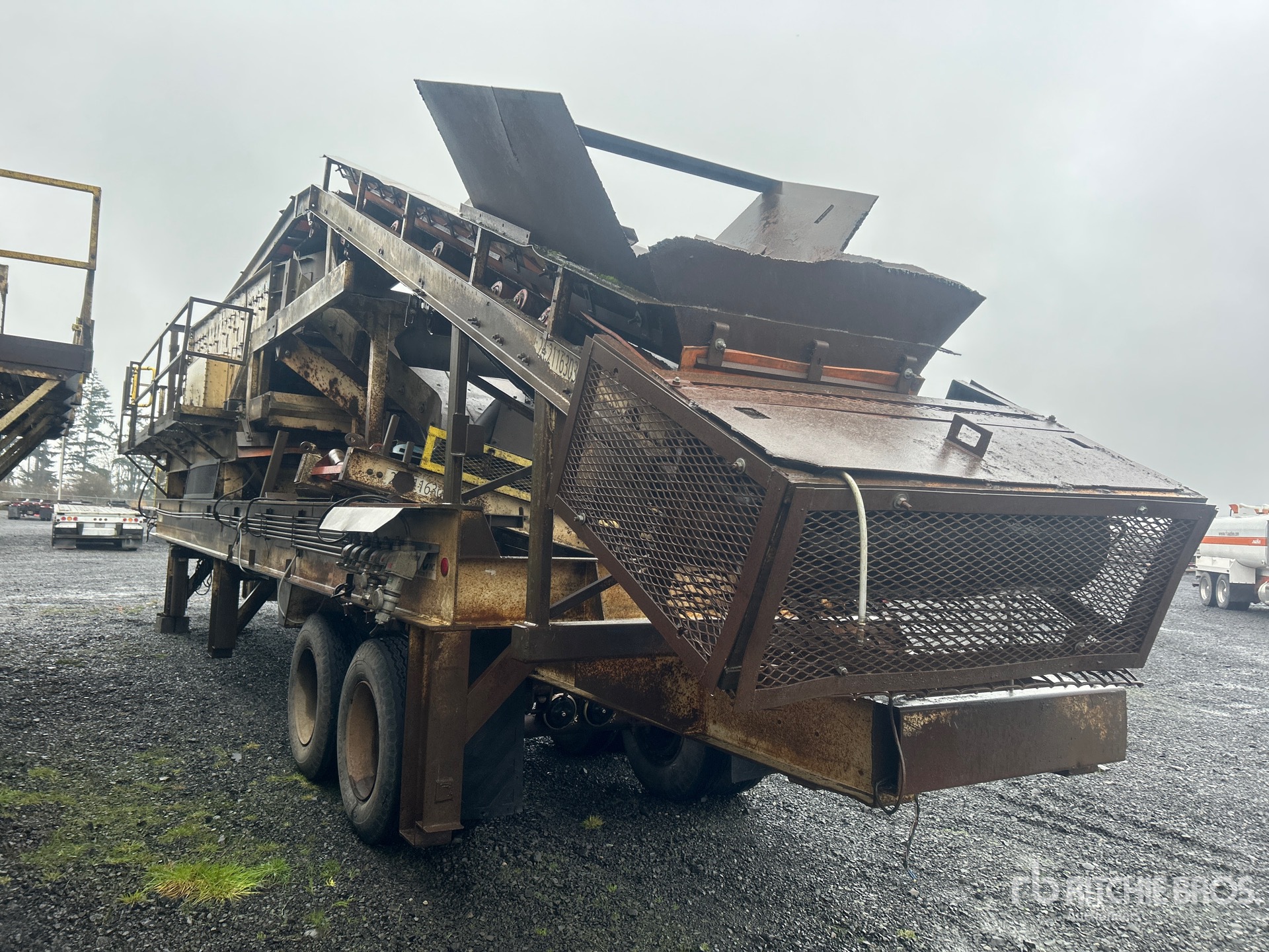 General Appearance with Bild, Ecke hinten links