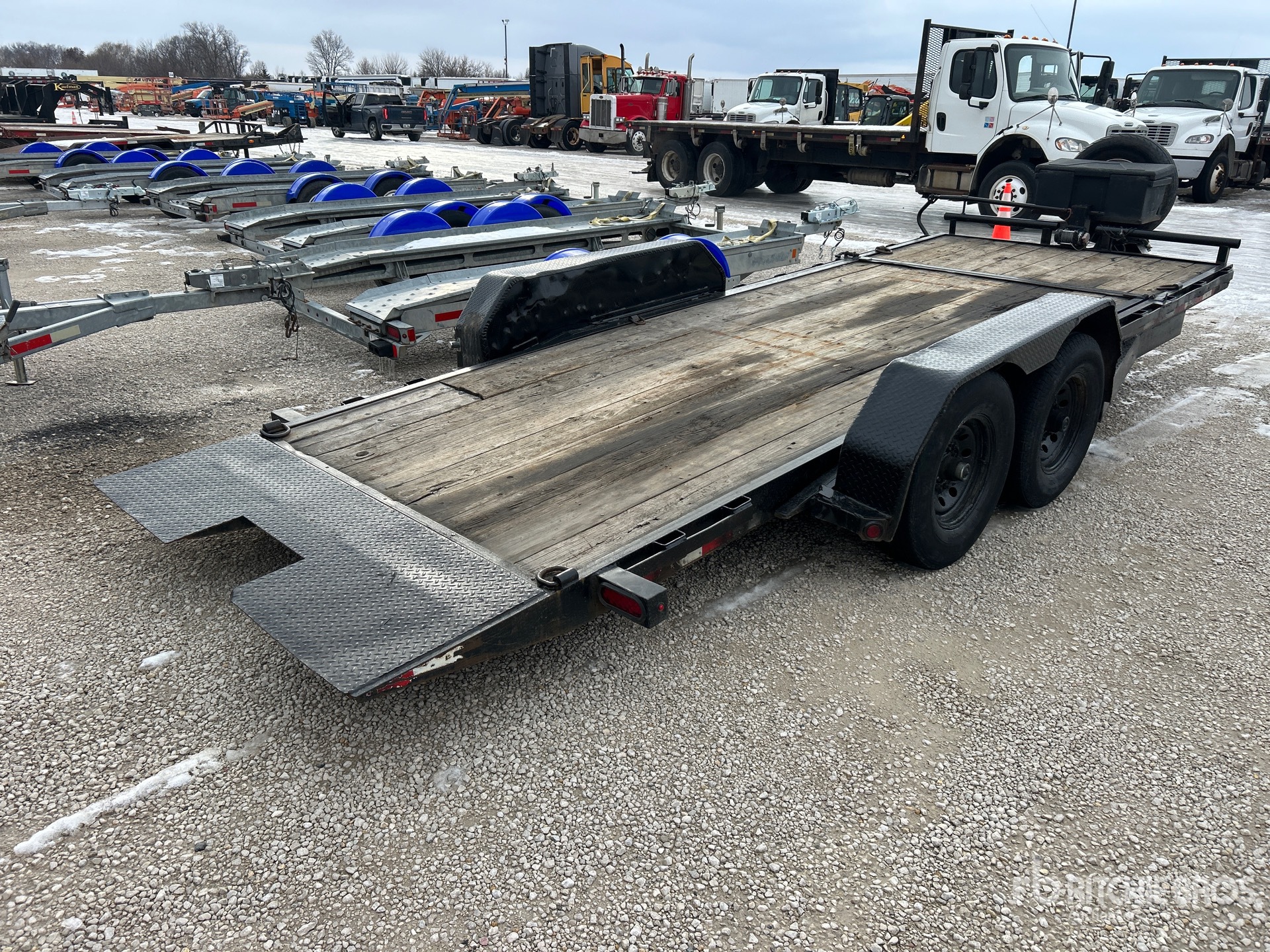 Aspect général with Image, coin arrière droit