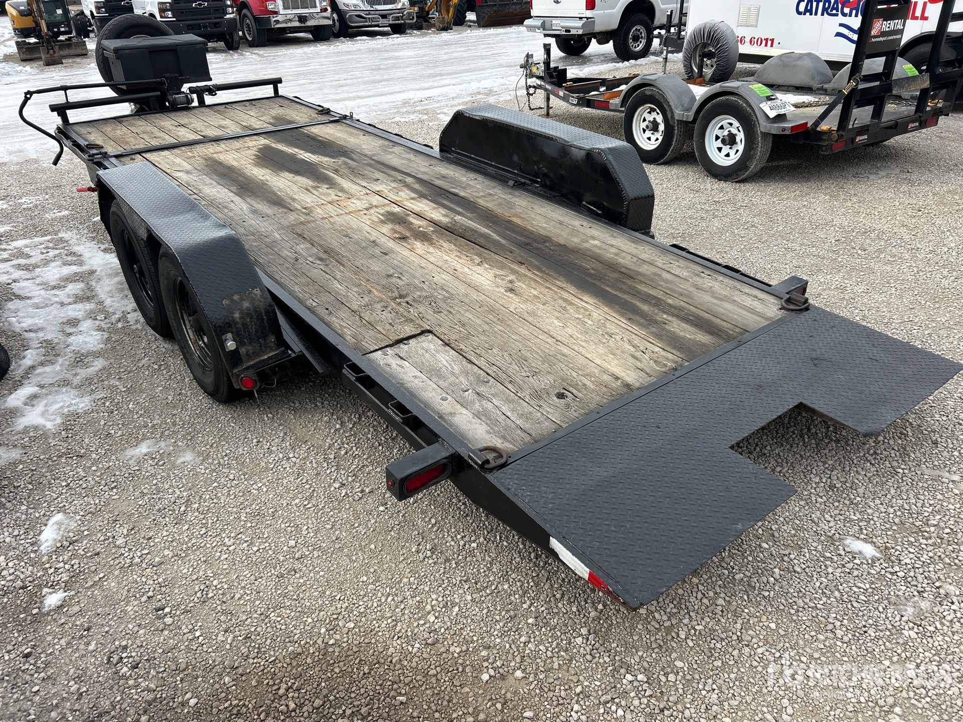 Aspect général with Image, coin arrière gauche