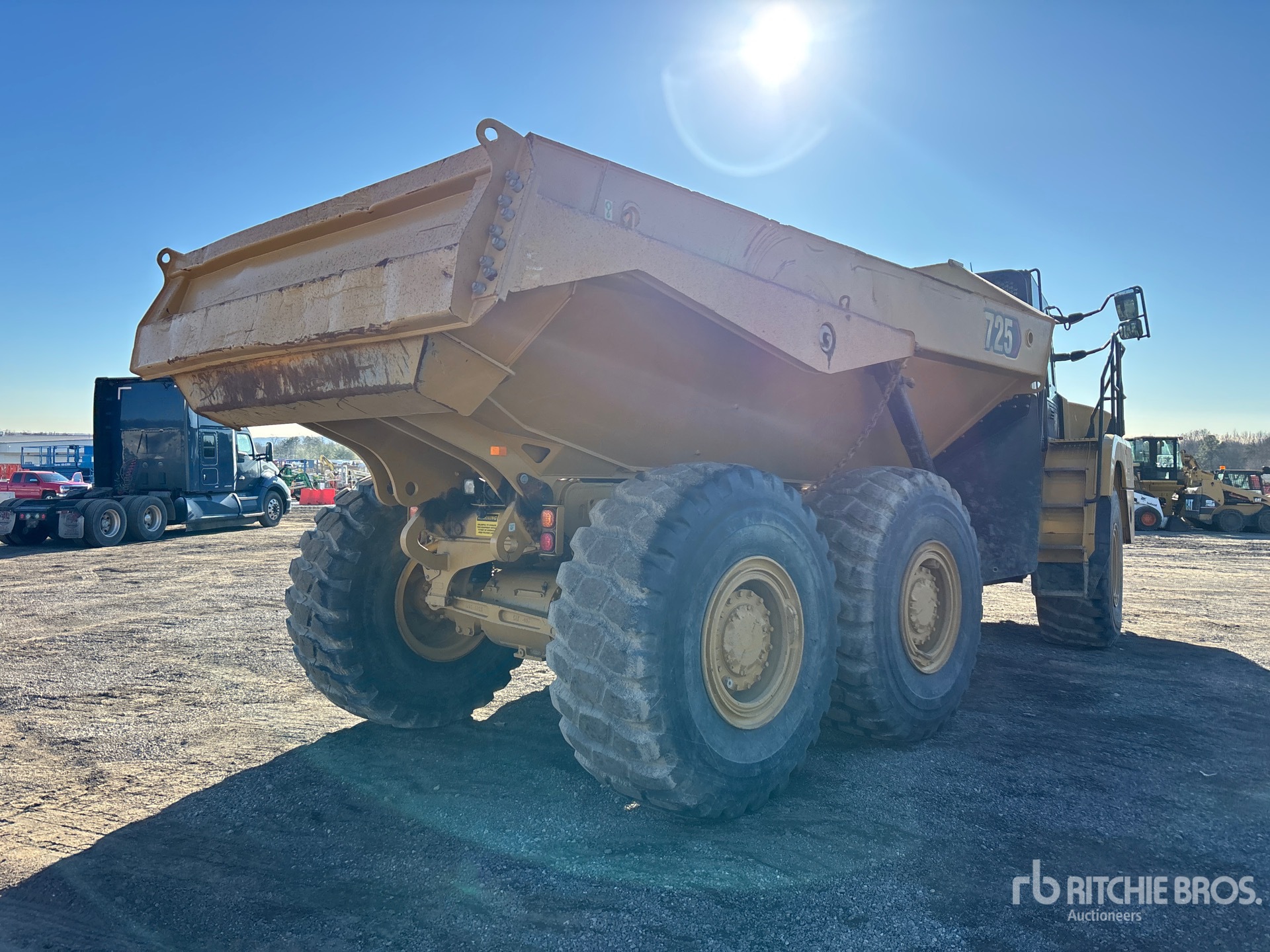 General Appearance with Bild, Ecke hinten rechts