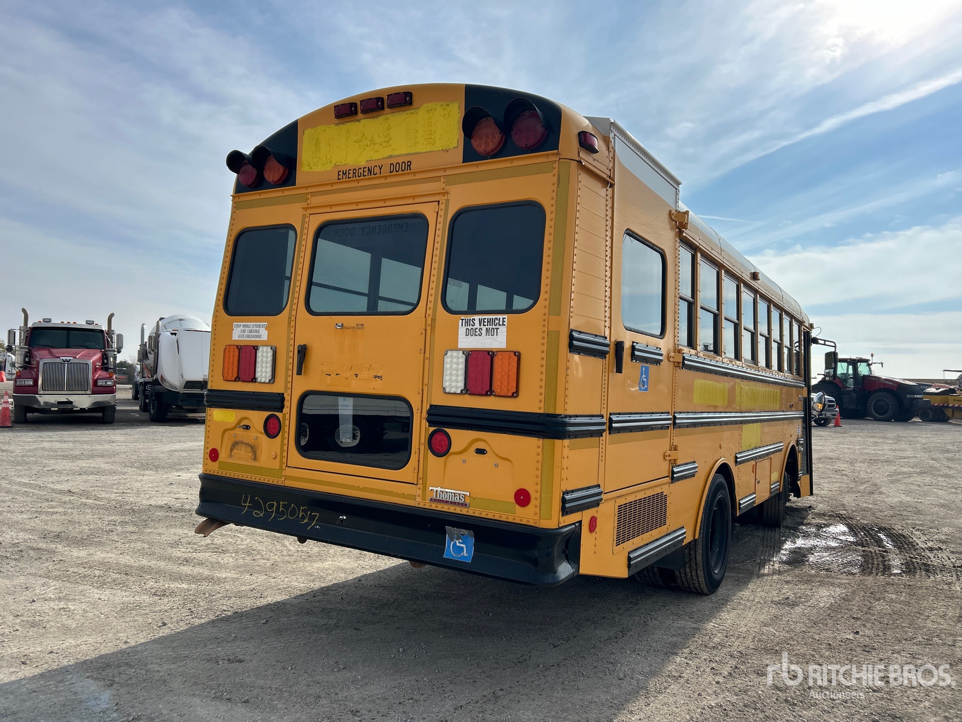 General Appearance with Picture, Right Rear Corner