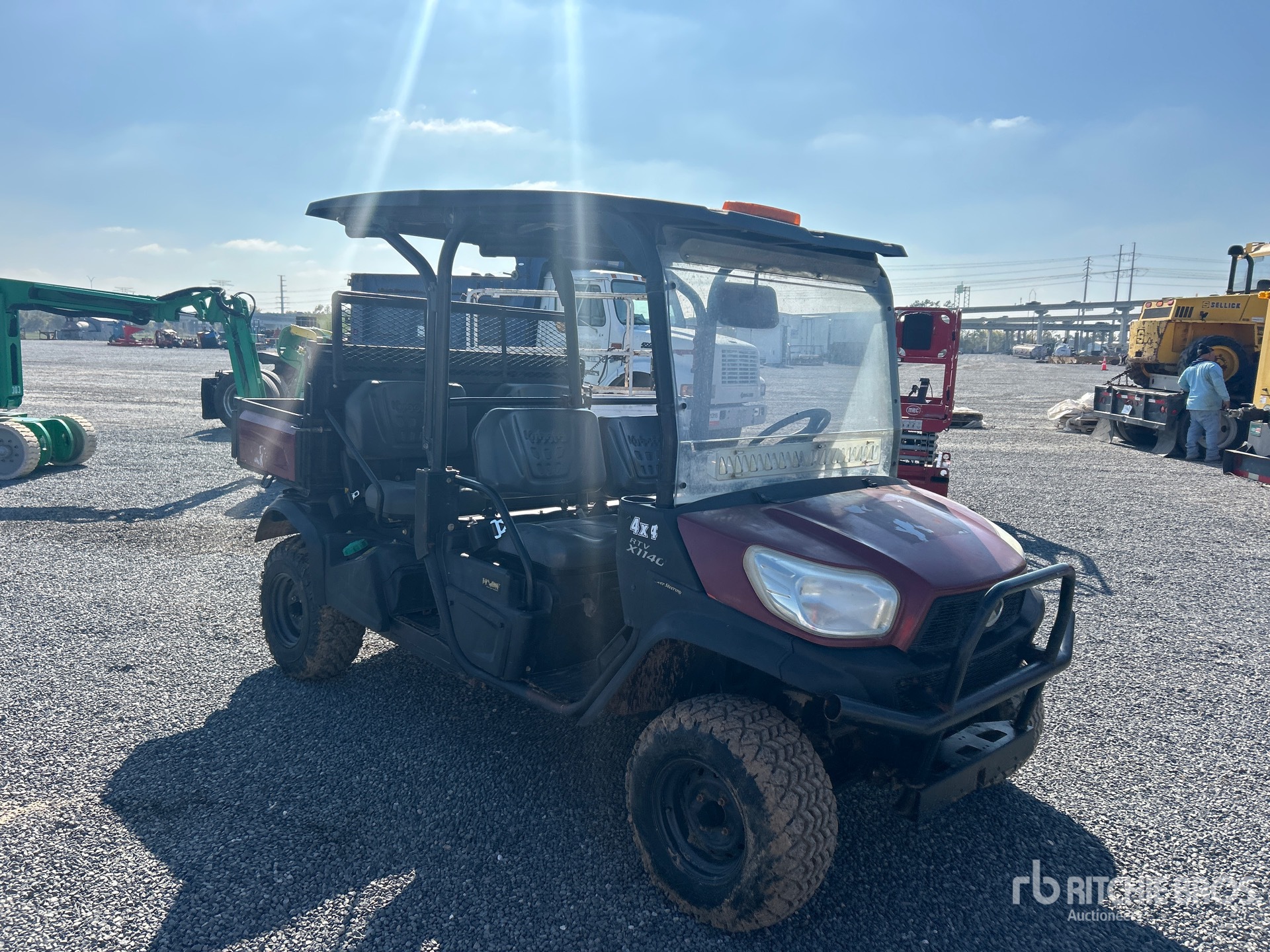 General Appearance with Picture, Right Front Corner