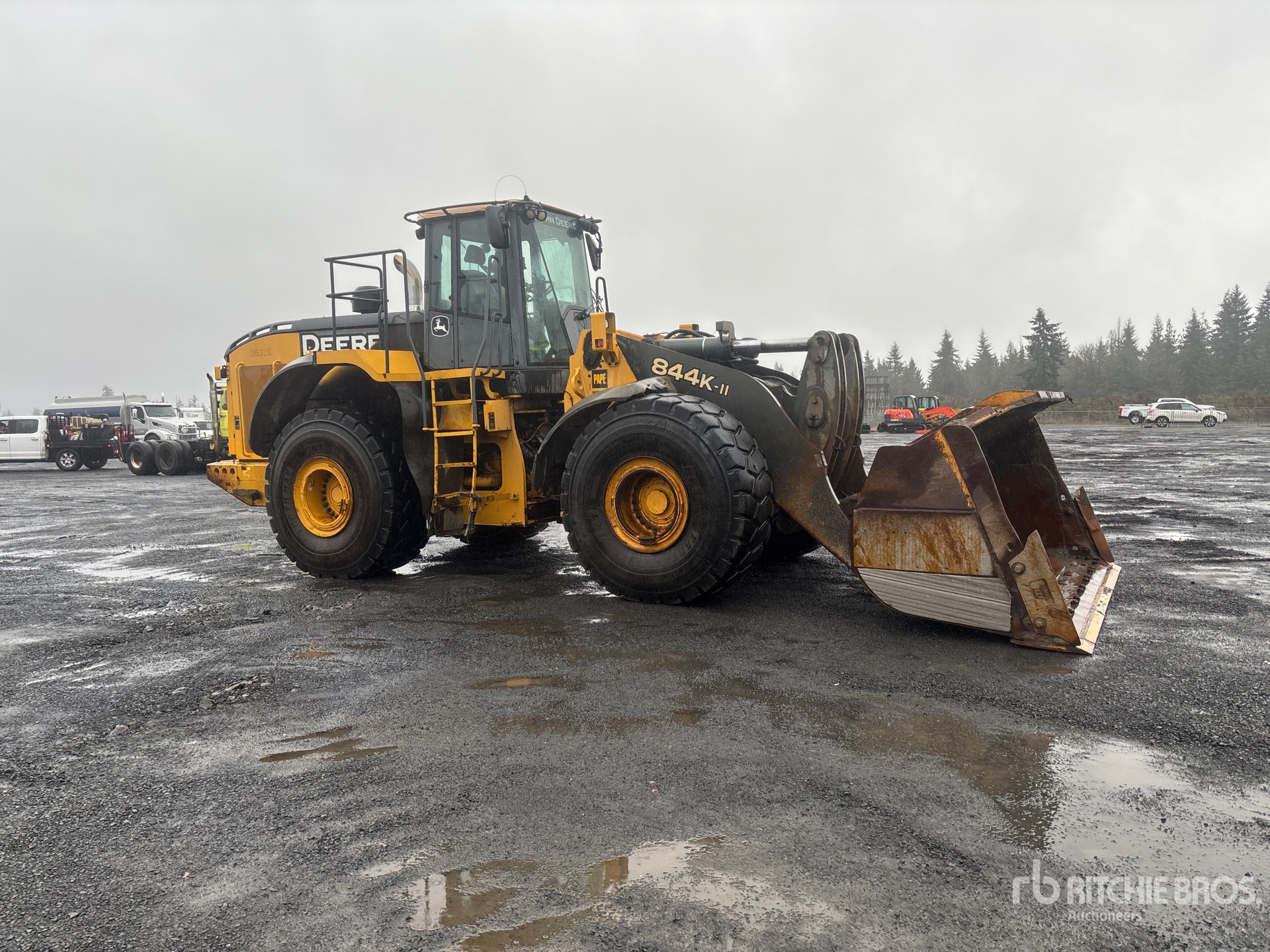 General Appearance with Picture, Right Front Corner