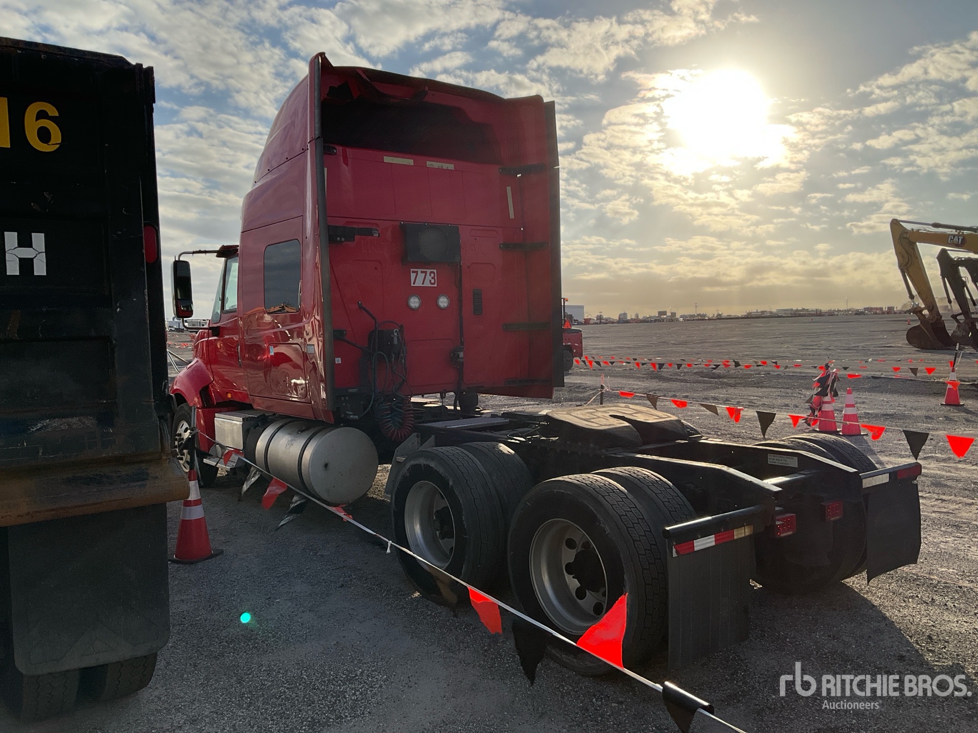 General Appearance with Imagen: esquina trasera izquierda