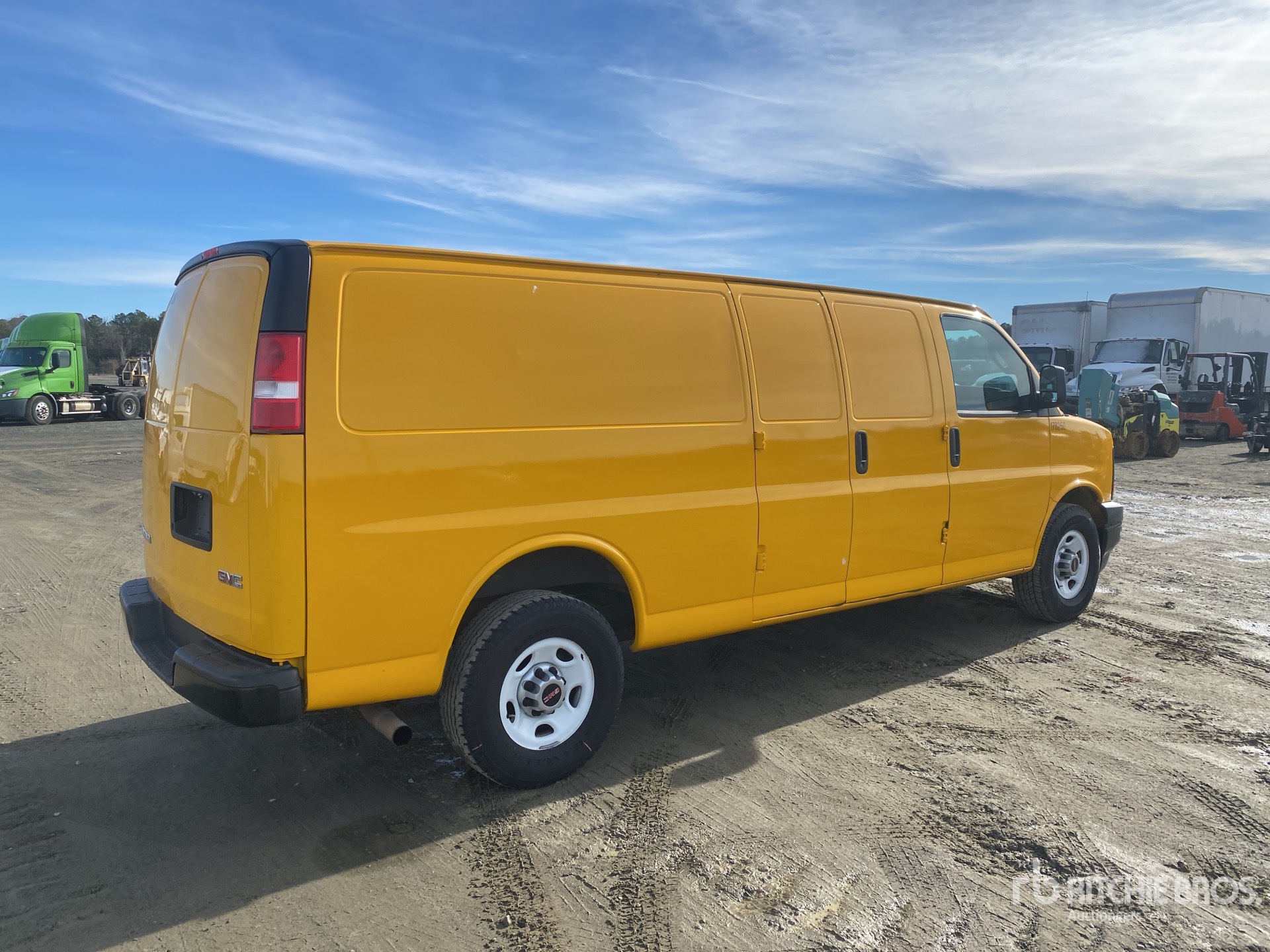 General Appearance with Picture, Right Rear Corner