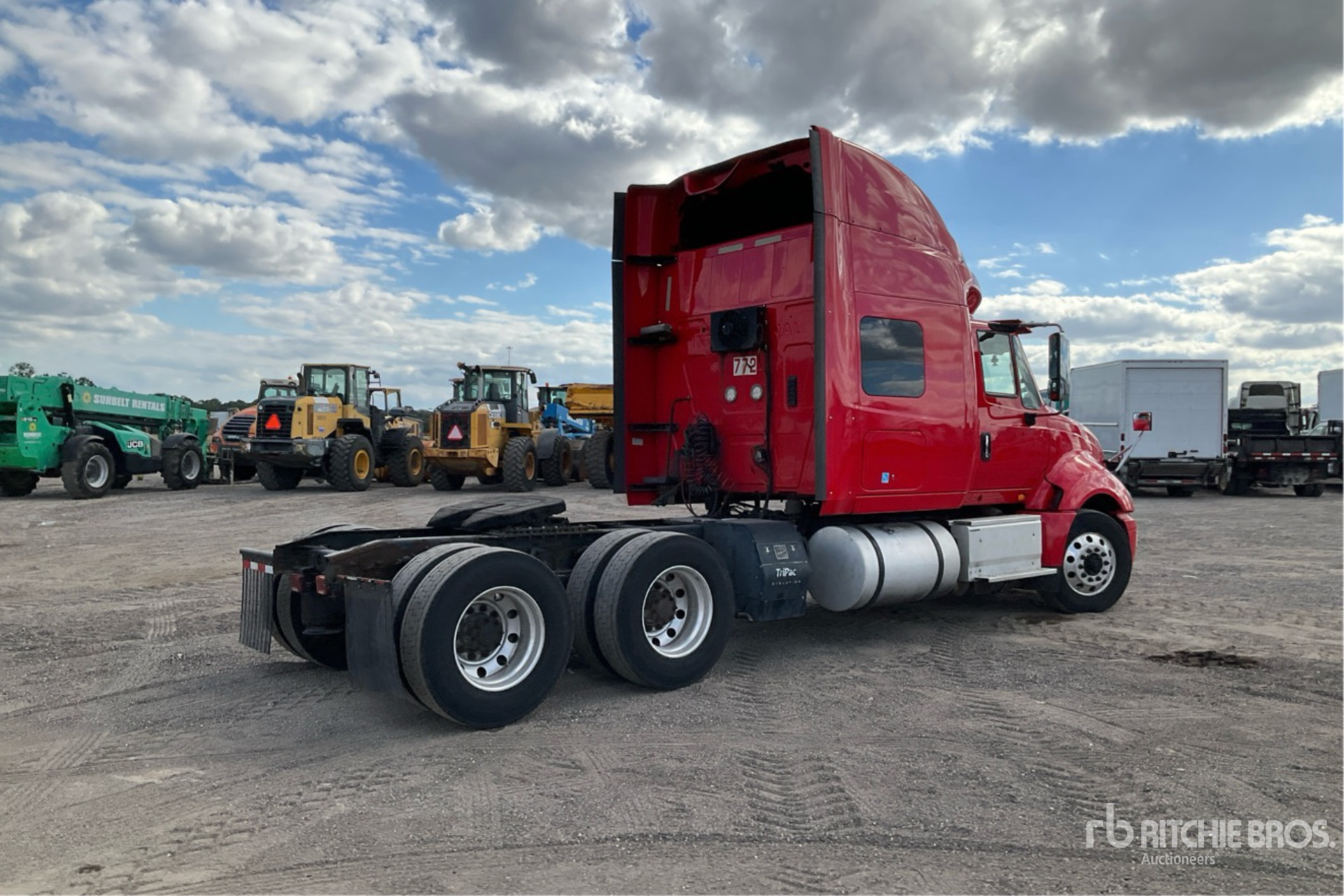 General Appearance with Imagen: esquina trasera derecha