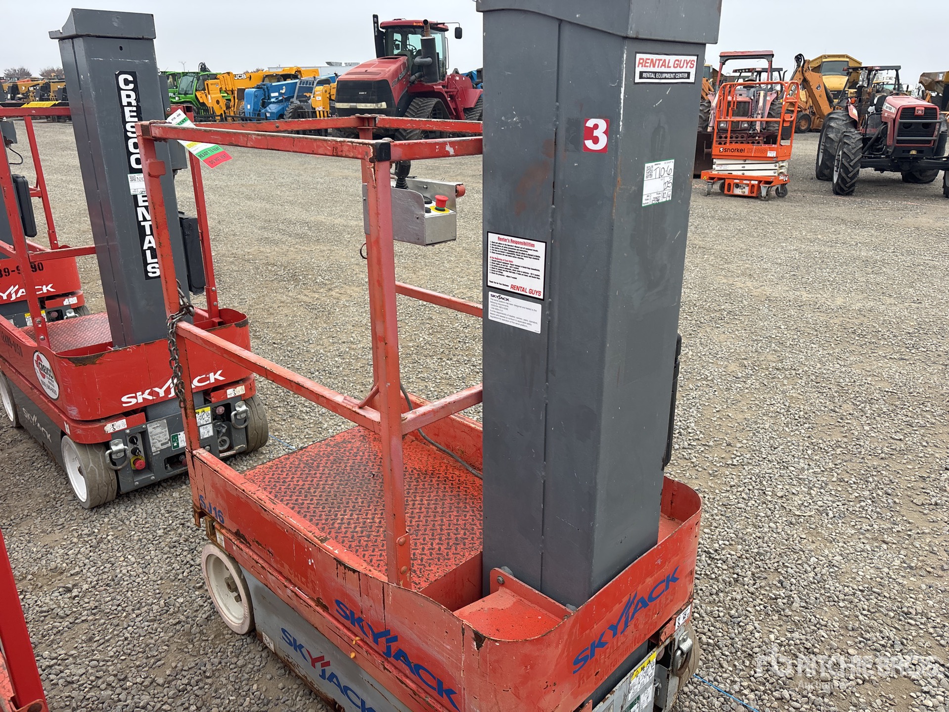 General Appearance with Picture, Right Front Corner