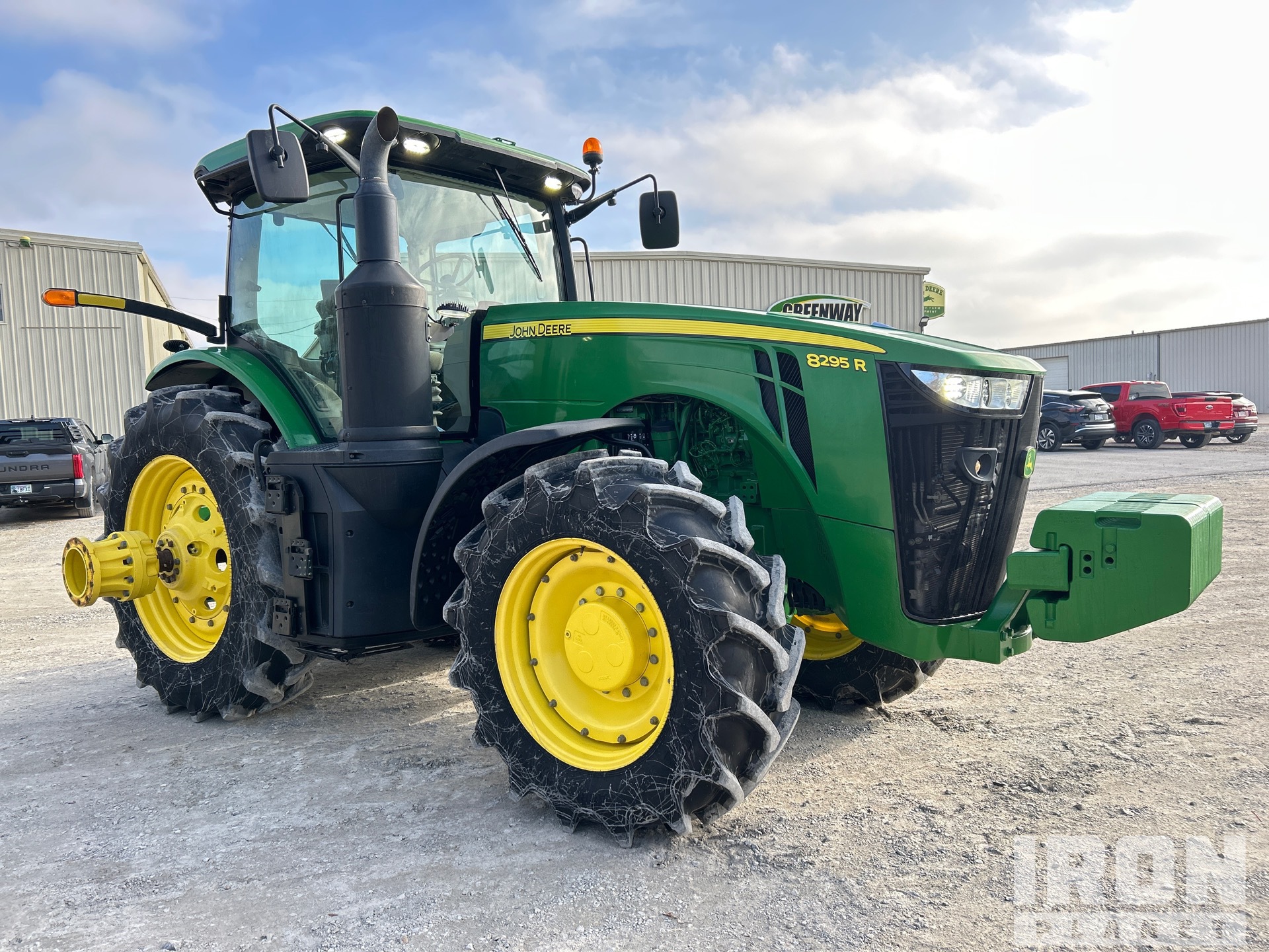 General Appearance with Bild, Ecke vorne rechts