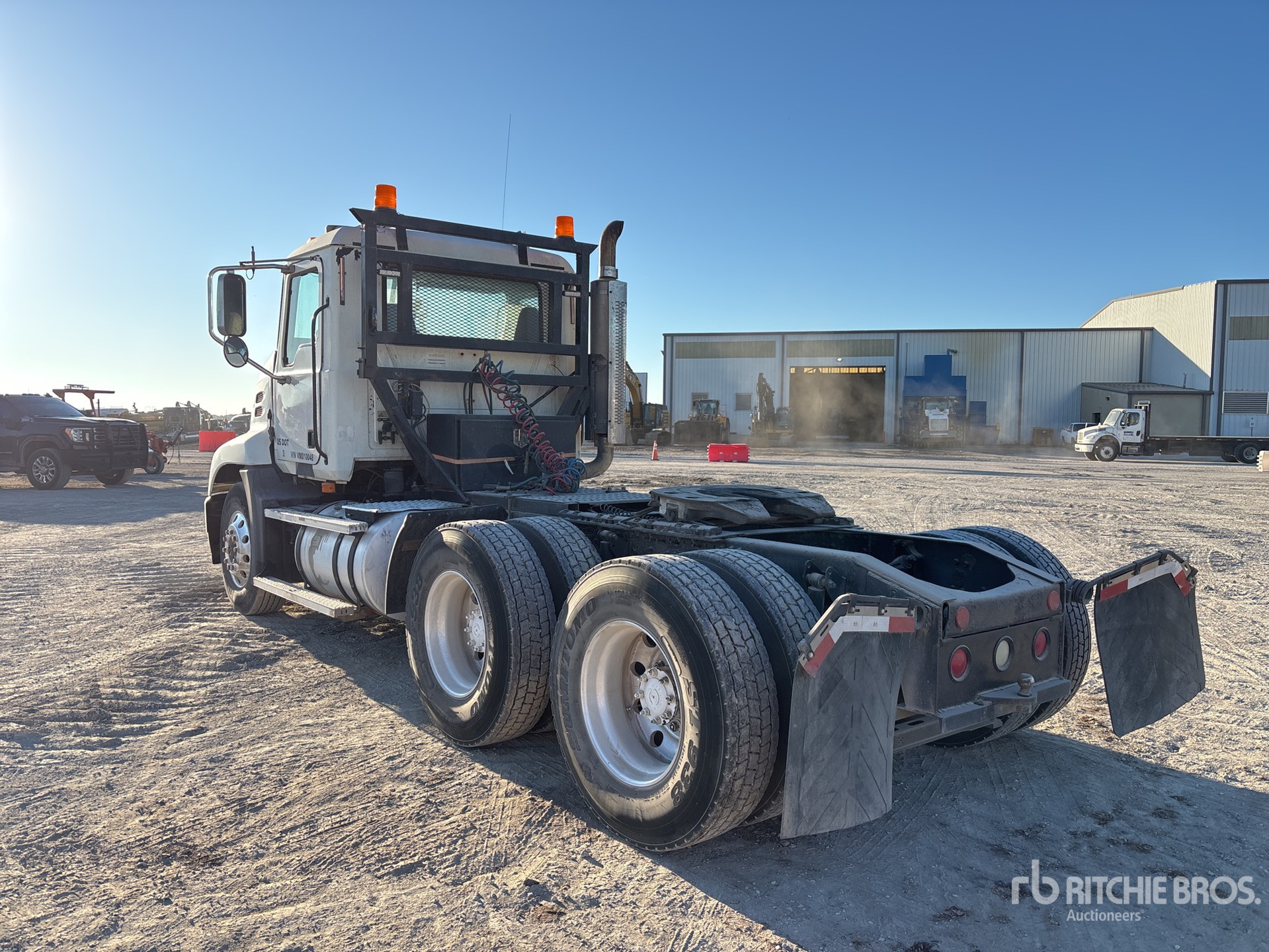 General Appearance with Imagen: esquina trasera izquierda