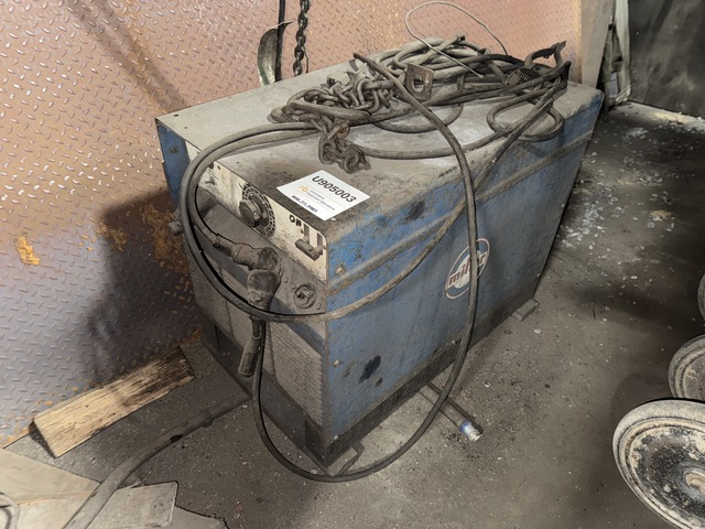 Miller Electric SRH-444 400 A Skid-Mounted Stick Electric Welder