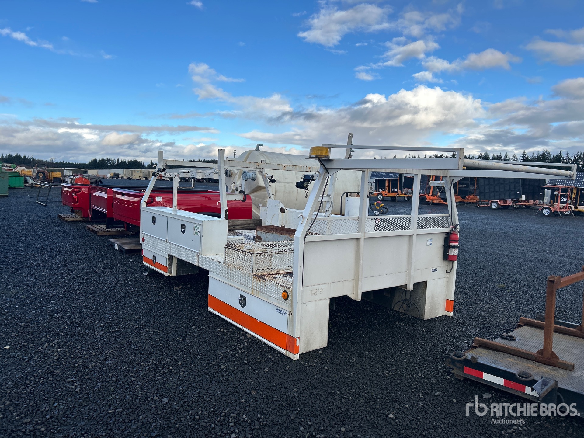 Aspect général with Image, coin avant droit