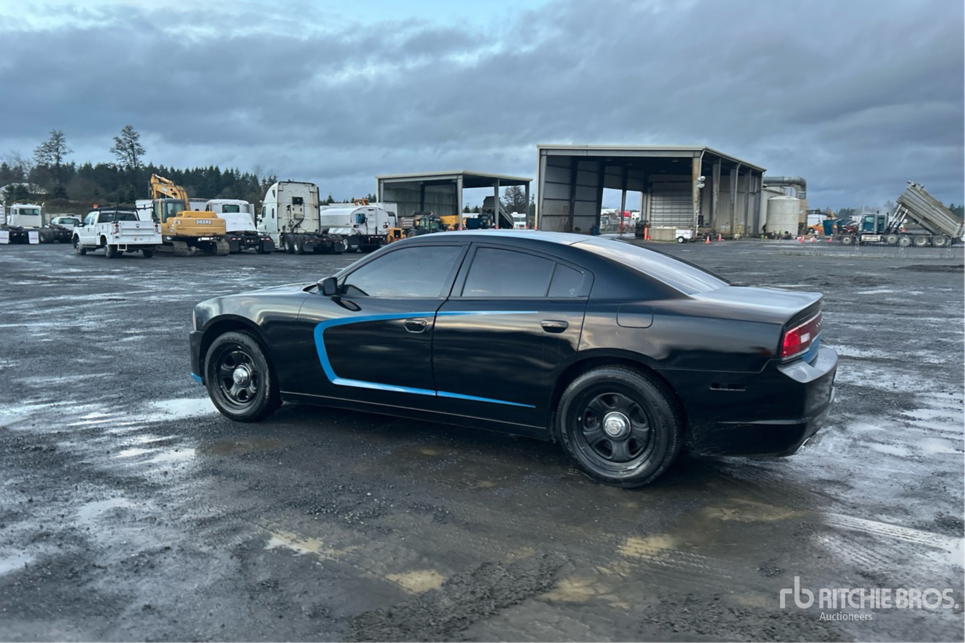 General Appearance with Picture, Left Rear Corner