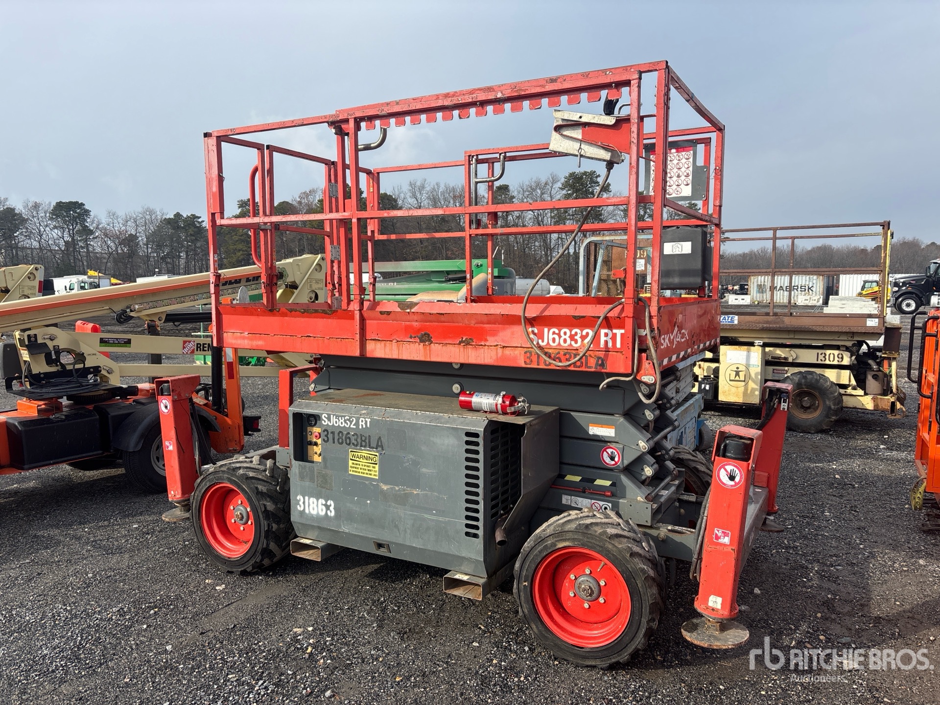 General Appearance with Picture, Right Front Corner