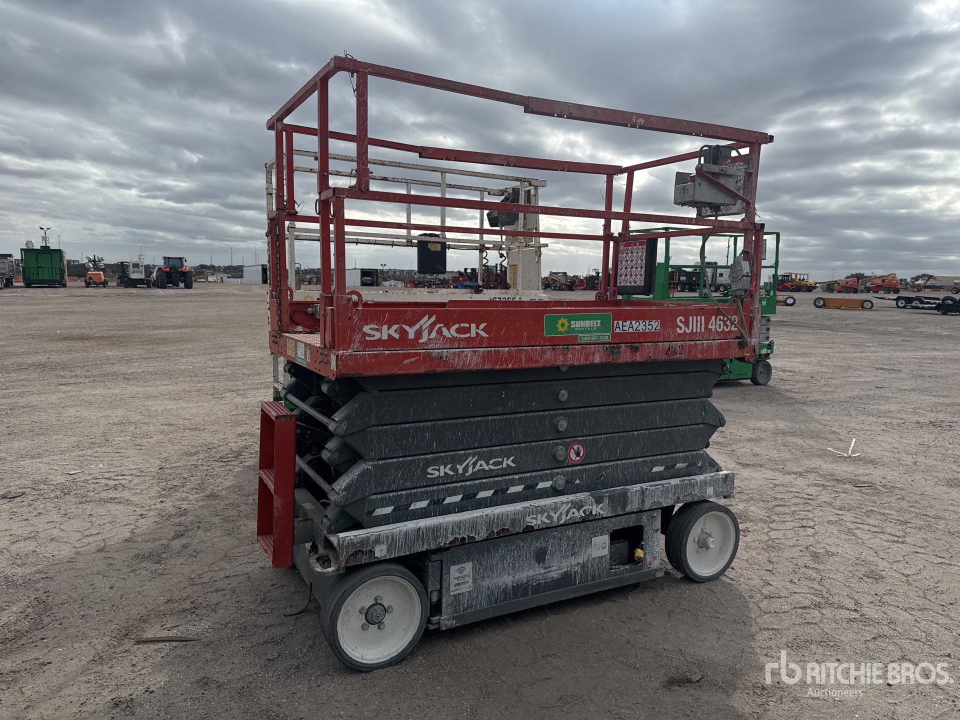 General Appearance with Picture, Left Rear Corner